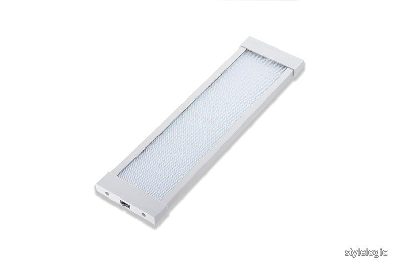 Rakuten - 【送料無料】LED車内灯 ルームランプ 長460mm 幅125mm 1800ルーメン 白光 広角ビーム 高出力 低電流 12V/24V兼用 ハイエース 軽バン トラック トレーナー 船 キャビン キャンピングカー に適用 ON/OFF スイッチ付き Raycharm (1本)