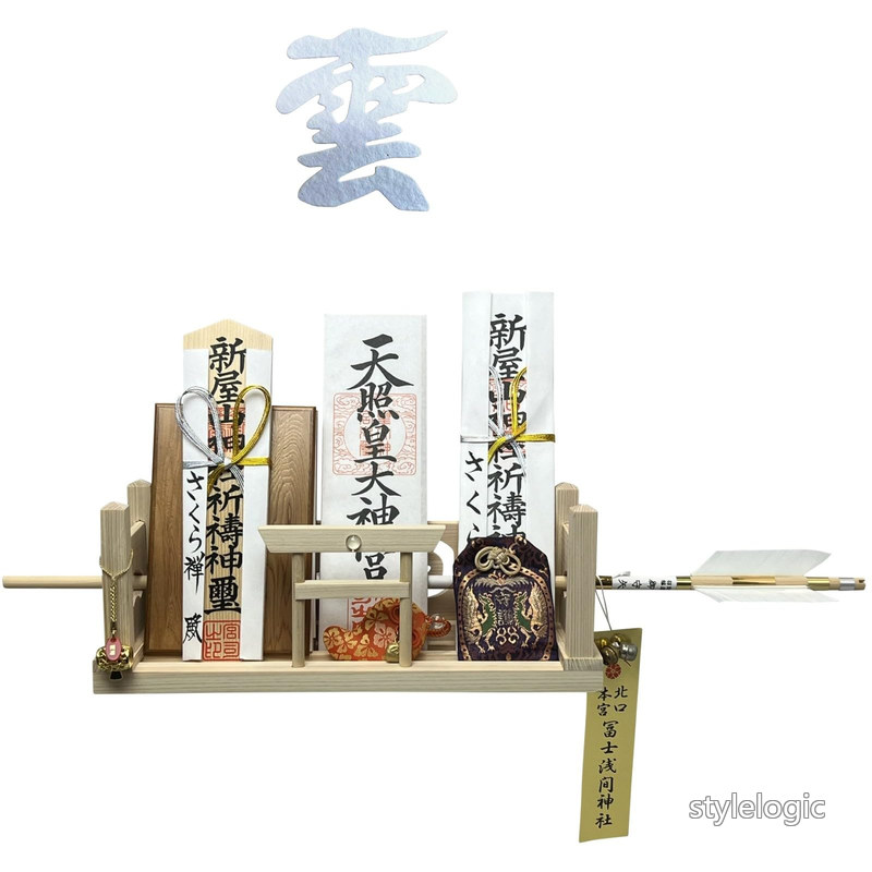 【送料無料】] 神棚 壁掛け 万能モダン 彩雲 水晶 鳥居 国産 ひのき 檜 製 水晶 装飾 お札立て モダン 棚板 (明神・水晶和紙の雲) (神明 水晶和紙の雲)