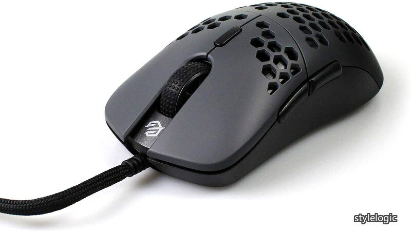 StyleLogicの【送料無料】Hati Edition Ultra Lightweight Honeycomb Design Wired Gaming Mouse 3360 Sensor - PTFE Skates - 6 Buttons - Only 61G (Gun Metal)｜アングル2