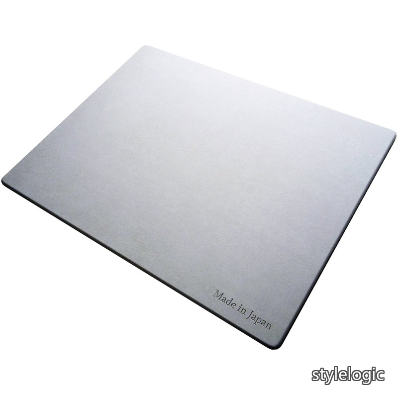 【送料無料】air-mo 珪藻土 バスマット 日本製 レギュラーサイズ 57.5×42.5cm (0.9cm厚) 1.8kg 特許取得済み技術で高い水準の 速乾 消臭 軽量 耐久力 お風呂マット 足拭き あしふき お風呂洗い場マット/エアモ