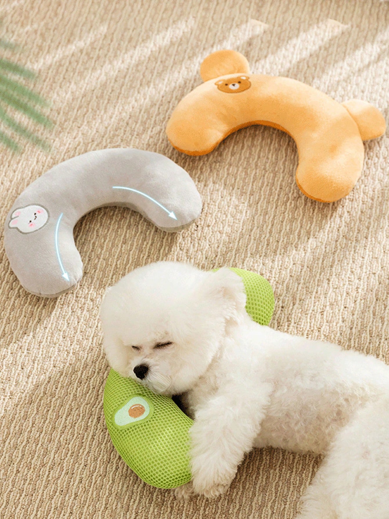 ペット用 リラックスできる 犬猫用枕、ふわふわ犬用ベッドまくら、U字型の不安解消犬用首枕、ジョイントペインレリーフと睡眠の質向上ペット用おもちゃ