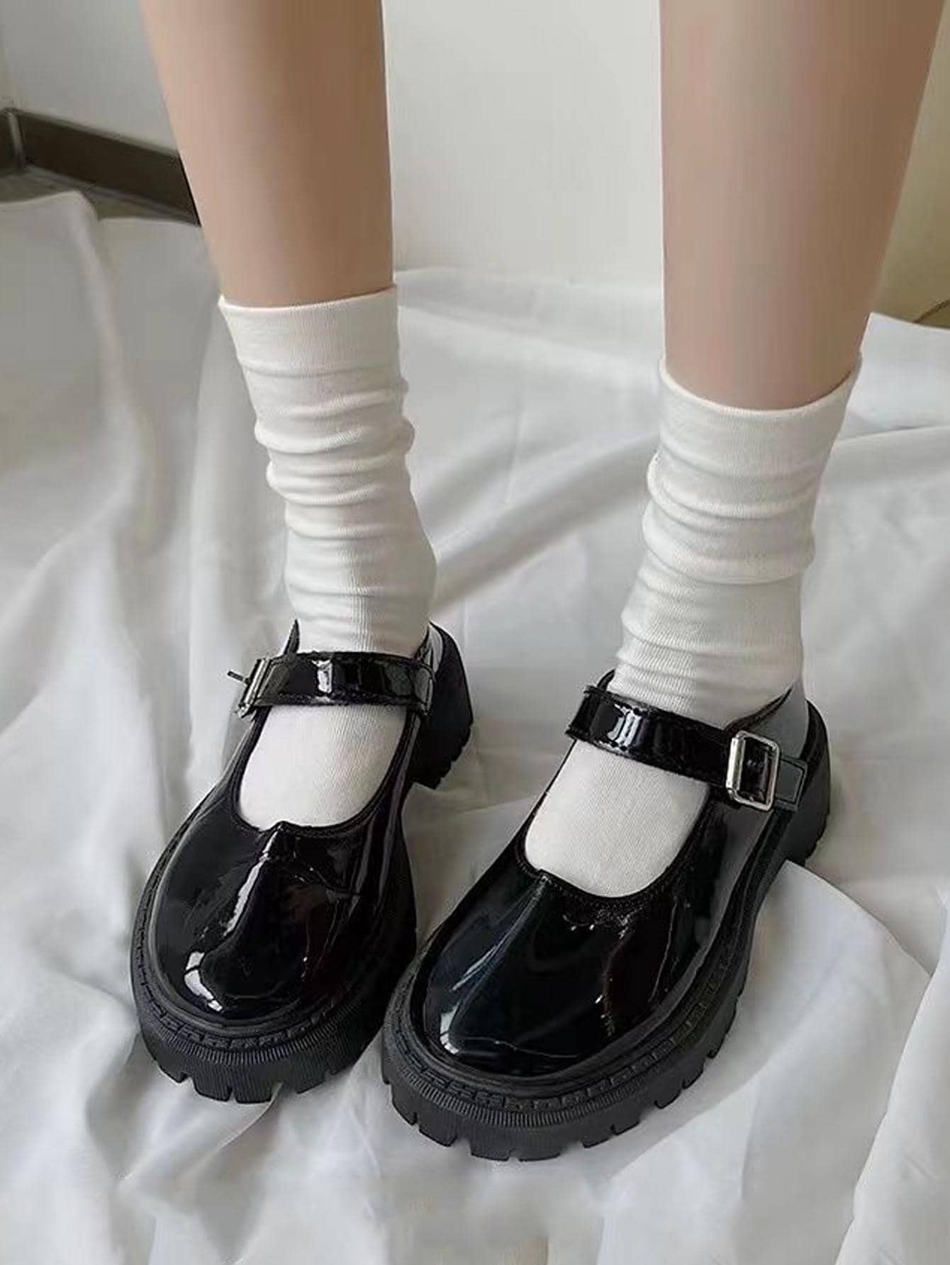 無地クルーソックス