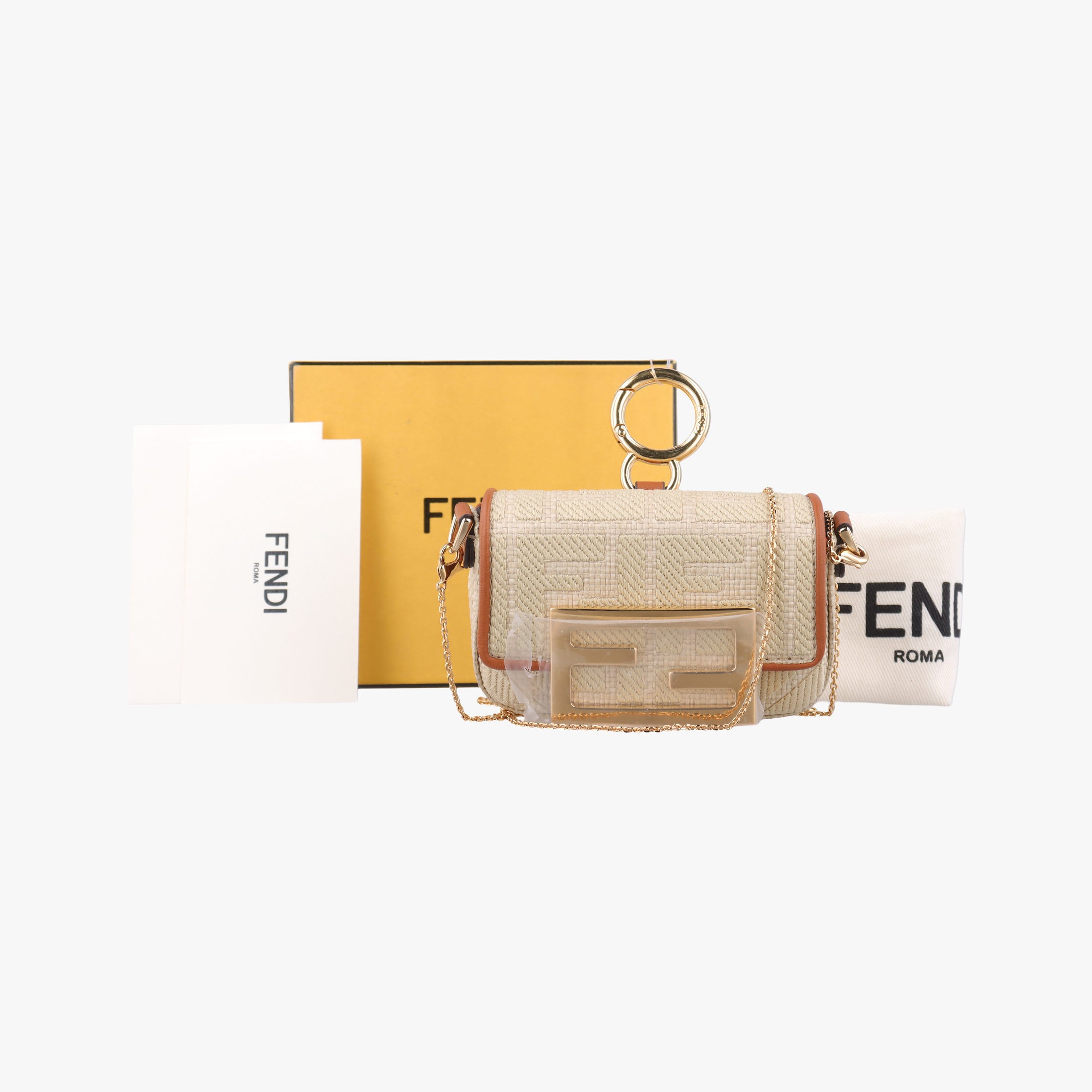 Rakuten - 【中古】フェンディFendiナノ バゲット チャーム ベージュ ファブリックxストロー 7AS045 7AS045 AP4M 238.0189