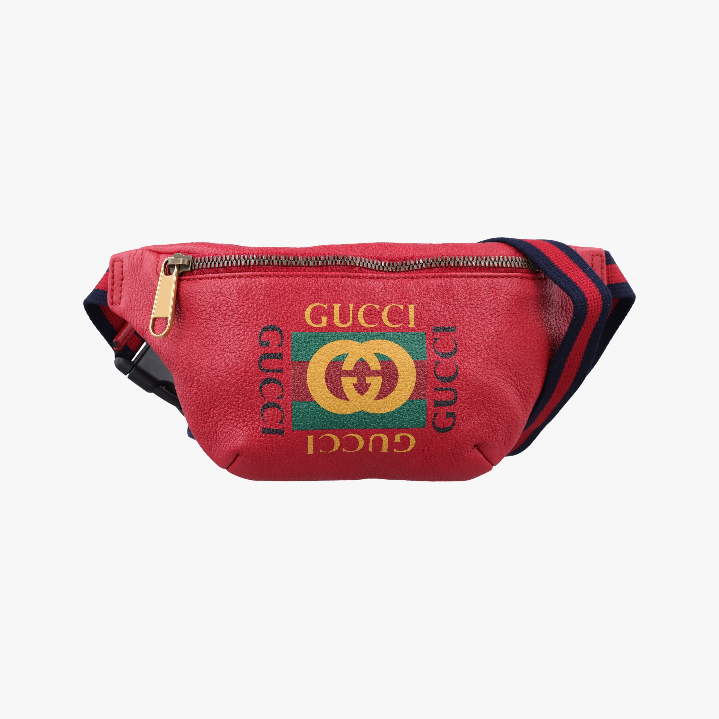 DETAILS プランド グッチ Gucci ジャンル ボディバッグ/ウェストバッグ カラ一 ホワイト 素材 レザー 付属品 なし 商品番号 SC036153_403SC SIZE 厚さ 3cm 高さ 13cm 幅 23cm ショルダーストラップ長さ1 68~117cm DESCRIPTION 商品状態 全体の軽度使用跡、被覆の軽度摩耗、背面に軽度の打痕、肩ベルトの軽度摩耗、内部の軽度の摩耗、汚れ、金属の軽度摩耗; におい その他のにおい CONDITION N 新品※付属品が付いていない爆合もあります S 新品、未使用品、展示品なと展示以外では使用汚れていないと思われる綺麗な商品※プランドジュエリ-については、新品仕上け商品も含みます A 保管・展示による多少のダメ-ジがある商品　数回使用した程度と思われる僅かなキズ、汚れがある新品同様品 AB 日常的に使用していた使用感やキズ・汚れなどがある商品 B キズや汚れがあり、全体的に使用感のある商品 C キズや汚れがあり、全体的にかなり使用感のある商品　キズや劣化等が目立つ商品 色や素材感に注意して撮影しておりますが、カメラの特性やご覧にな汚れているスマホ・PCの画面によって、色味や質感が異なって見える可能性があります。