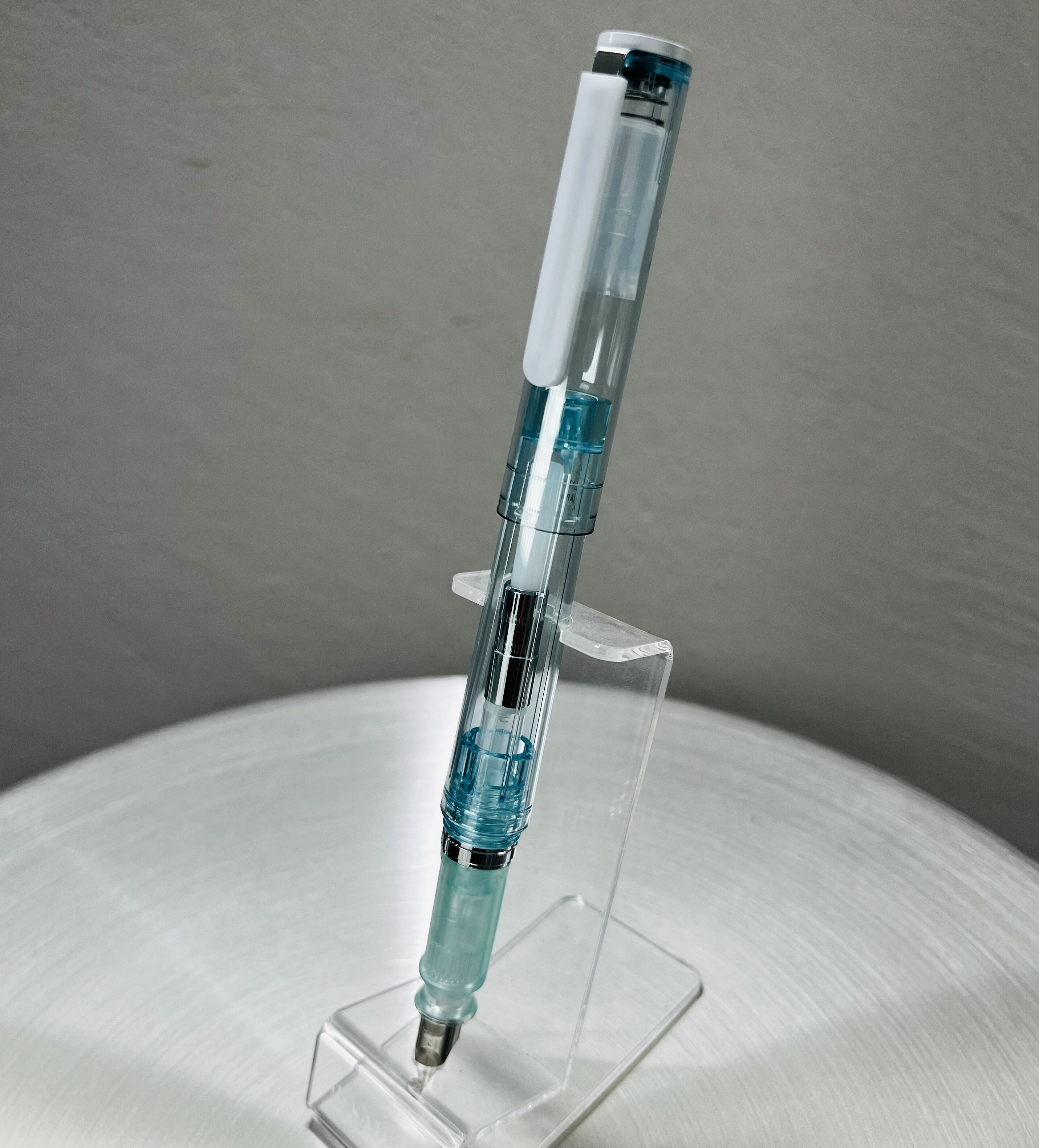 Foto de TUZU Adjust Fountain Pen Glassy