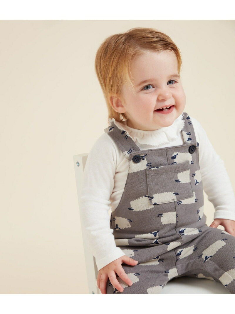 PETIT BATEAU（プチバトー）スウェットプリントサロペット可愛いヒツジプリントが目を引くスウェットサロペットです。デザイン性と動きやすさを備え、デイリーで活躍してくれます。肩ストラップにはボタンが施されているので、オムツ替えやお着替えも簡単。セーターやプルオーバーなどと合わせたカジュアルスタイルと相性抜群なアイテムです。型番：A05VN-01-030 GN6006【採寸】サイズ着丈身幅12ヶ月 74cm49.1cm25cm18ヶ月 81cm54.2cm26cm24ヶ月 86cm59.2cm27cm36ヶ月 95cm64.7cm28cm商品のサイズについて【商品詳細】モロッコ素材：コットン100%サイズ：18ヶ月 81cm、12ヶ月 74cm、24ヶ月 86cm、36ヶ月 95cm※画面上と実物では多少色具合が異なって見える場合もございます。ご了承ください。商品のカラーについて 【予約商品について】 ※「先行予約販売中」「予約販売中」をご注文の際は予約商品についてをご確認ください。 ■重要なお知らせ※ 2点以上ご購入の場合、全ての商品が揃い次第一括でのお届けとなります。お届け予定日の異なる商品をお買い上げの場合はご注意下さい。お急ぎの商品がございましたら分けてご購入いただきますようお願い致します。発送について ※ 買い物カートに入れるだけでは在庫確保されませんのでお早めに購入手続きをしてください。当店では在庫を複数サイトで共有しているため、同時にご注文があった場合、売切れとなってしまう事がございます。お手数ですが、ご注文後に当店からお送りする「ご注文内容の確認メール」をご確認ください。ご注文の確定について ※ Rakuten Fashionの商品ページに記載しているメーカー希望小売価格は、楽天市場「商品価格ナビ」に登録されている価格に準じています。 商品の価格についてPETIT BATEAUPETIT BATEAUのオーバーオール・サロペットオールインワン・オーバーオールご注文・お届けについて発送ガイドラッピンググッズ3,980円以上送料無料ご利用ガイドこの商品はセール商品のため返品・交換対象外です詳細はこちら &gt;&gt;