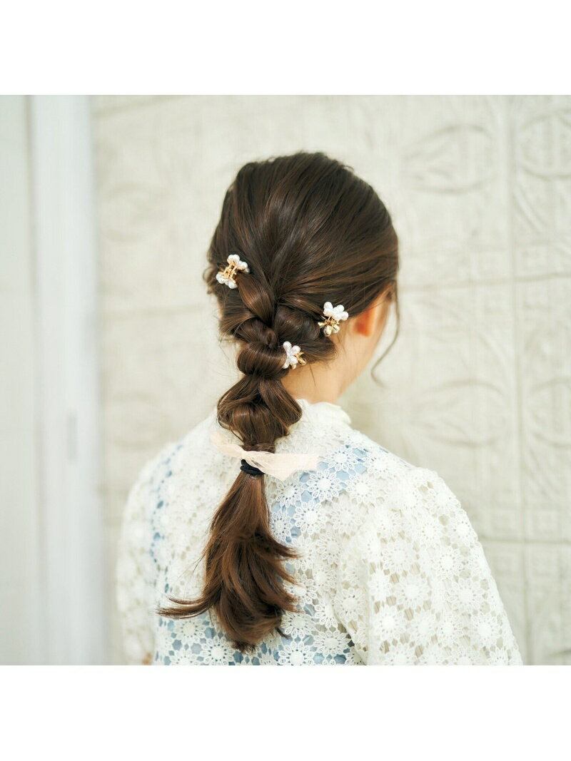 apres les cours 【フォーマル対応】お花ヘアクリップ+リボンヘアゴムセット_アプレレクールマシェリ エフオーオンラインストア ヘアアクセサリー カチューシャ・ヘアバンド ホワイトのサムネイル