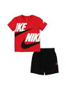 ROOKIE USA（ルーキーユーエスエー）キッズ(105-120cm) セット商品 NIKE(ナイキ) B NSW HBR CARGO FT SHORT SETスウッシュロゴのデザインがインパクトを与えるTシャツとショートパンツのセット。パンツのサイドにはフラップポケットを施しており、機能性に優れています。丸みのあるクルーネックがカジュアルな雰囲気を演出。デイリーユースやスポーツシーンに大活躍するアイテムです。[NIKE]型番：86J213-02-131 KQ7813【採寸】サイズバスト着丈袖丈肩幅ウエストヒップ股上股下わたり周り裾幅4(105cm)Tシャツ64cmTシャツ43cmTシャツ13cmTシャツ29cmパンツ[ゴム仕様]48cmパンツ64cmパンツ19cmパンツ13cmパンツ38cmTシャツ32/パンツ17cm5(110cm)Tシャツ65cmTシャツ44cmTシャツ13cmTシャツ29cmパンツ[ゴム仕様]50cmパンツ69cmパンツ20cmパンツ13.5cmパンツ40cmTシャツ32/パンツ18cm6(115cm)Tシャツ66cmTシャツ46cmTシャツ13cmTシャツ29cmパンツ[ゴム仕様]51cmパンツ70cmパンツ21.5cmパンツ15cmパンツ42cmTシャツ32.5/パンツ18cm7(120cm)Tシャツ70cmTシャツ47cmTシャツ13cmTシャツ31cmパンツ[ゴム仕様]52cmパンツ68cmパンツ22cmパンツ16.5cmパンツ44cmTシャツ34/パンツ19cm商品のサイズについて【商品詳細】ベトナム素材：綿60%,ポリエステル40%サイズ：4(105cm)、5(110cm)、6(115cm)、7(120cm)※画面上と実物では多少色具合が異なって見える場合もございます。ご了承ください。商品のカラーについて 【予約商品について】 ※「先行予約販売中」「予約販売中」をご注文の際は予約商品についてをご確認ください。 ■重要なお知らせ※ 2点以上ご購入の場合、全ての商品が揃い次第一括でのお届けとなります。お届け予定日の異なる商品をお買い上げの場合はご注意下さい。お急ぎの商品がございましたら分けてご購入いただきますようお願い致します。発送について ※ 買い物カートに入れるだけでは在庫確保されませんのでお早めに購入手続きをしてください。当店では在庫を複数サイトで共有しているため、同時にご注文があった場合、売切れとなってしまう事がございます。お手数ですが、ご注文後に当店からお送りする「ご注文内容の確認メール」をご確認ください。ご注文の確定について ※ Rakuten Fashionの商品ページに記載しているメーカー希望小売価格は、楽天市場「商品価格ナビ」に登録されている価格に準じています。 商品の価格についてROOKIE USAROOKIE USAのその他のトップストップスご注文・お届けについて発送ガイドラッピンググッズ3,980円以上送料無料ご利用ガイド