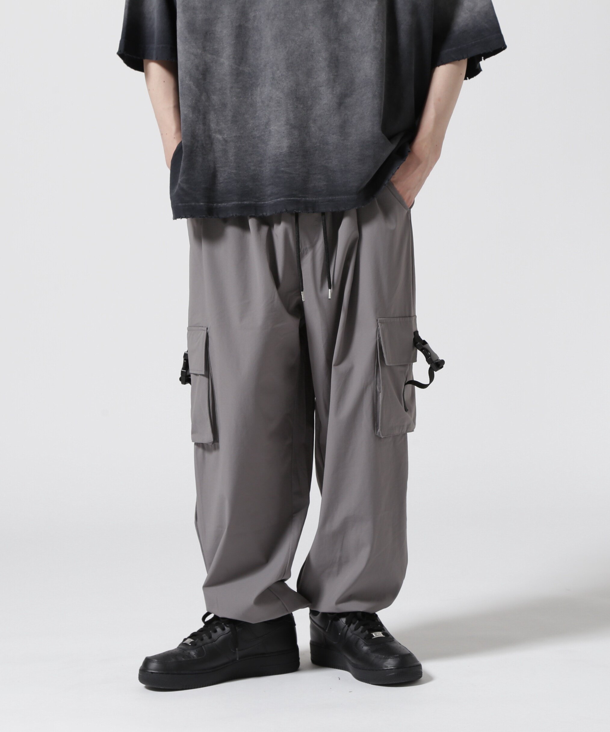 LHP DankeSchon/ダンケシェーン/STRETCH POCKET CARGO PANTS エルエイチピー パンツ その他のパンツ グレー ブラック