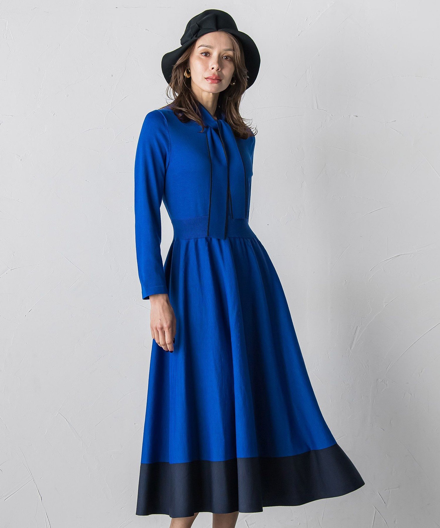 Viaggio Blu バイカラーニットワンピース≪手洗い可能≫ ビアッジョブルー ワンピース・ドレス ワンピース グレー ブルー【送料無料】のサムネイル