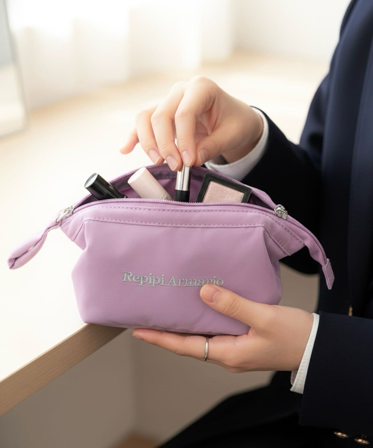 【SALE／52%OFF】repipi armario RAコスメポーチ レピピアルマリオ 財布・ポーチ・ケース ポーチ ブルー パープル ブラック