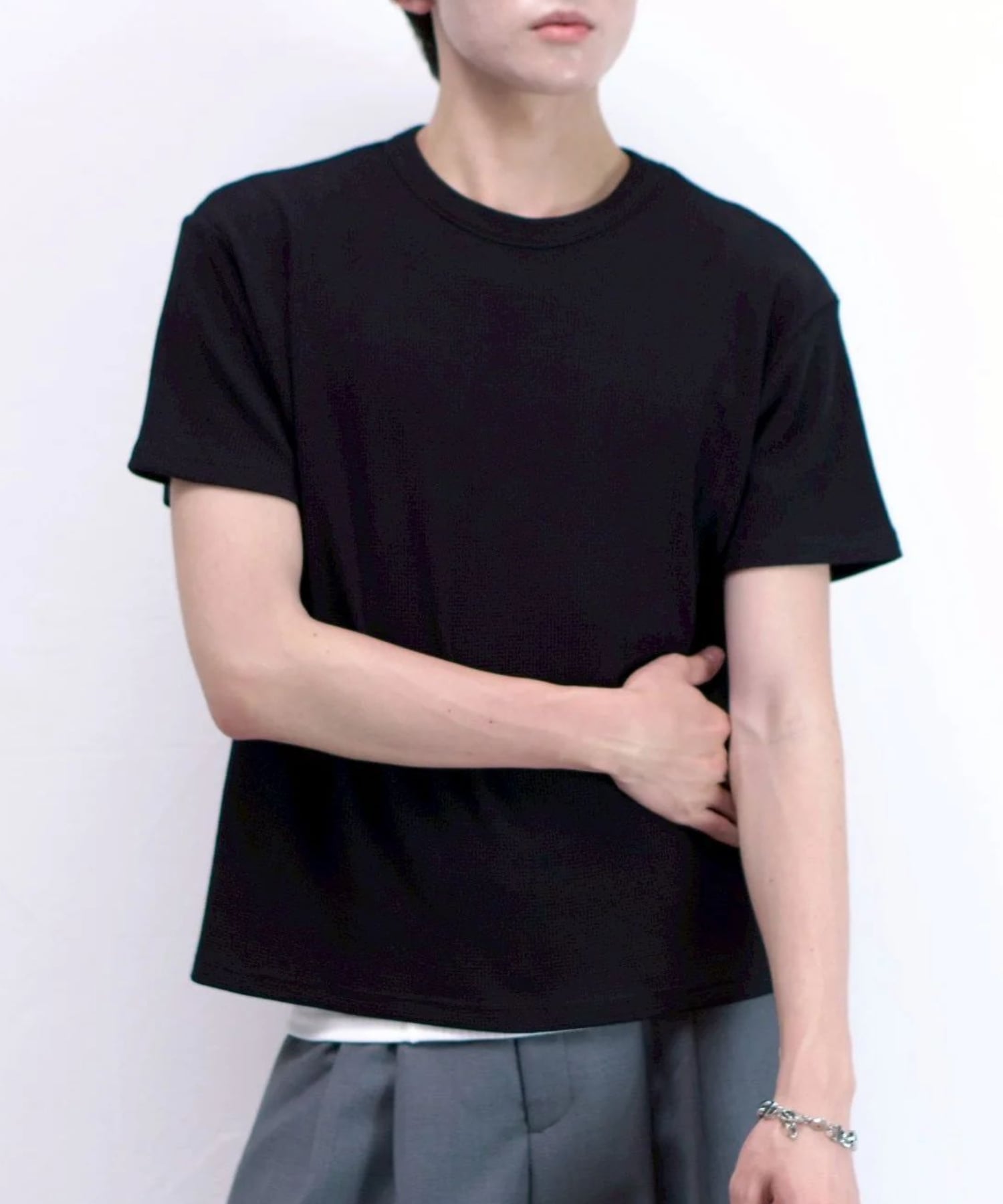 Chikashitsu + 【Chikashitsu +】waffle cropped half sleeve tee / Tシャツ ワッフル ネバーマインドザエックスユー／チカシツプラス トップス カットソー・Tシャツ ホワイト ブラック グレー
