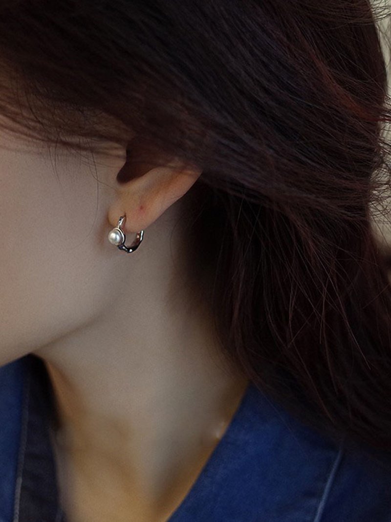 フェイクパールピアス スレンダー アクセサリー・腕時計 ピアス シルバー