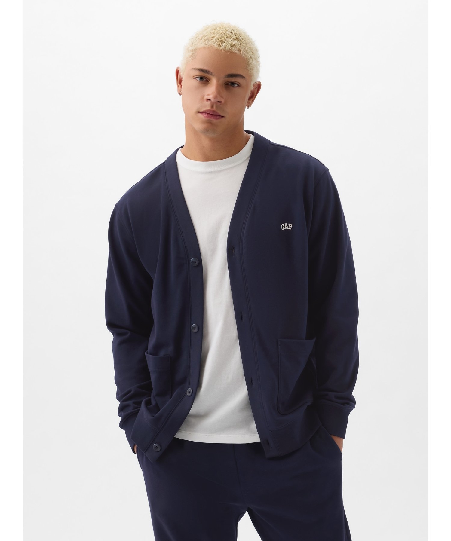 【SALE／40%OFF】GAP (U)ヴィンテージソフト GAPロゴ カーディガン(ユニセックス) ギャップ トップス カーディガン ベージュ グレー ネイビー【送料無料】 3