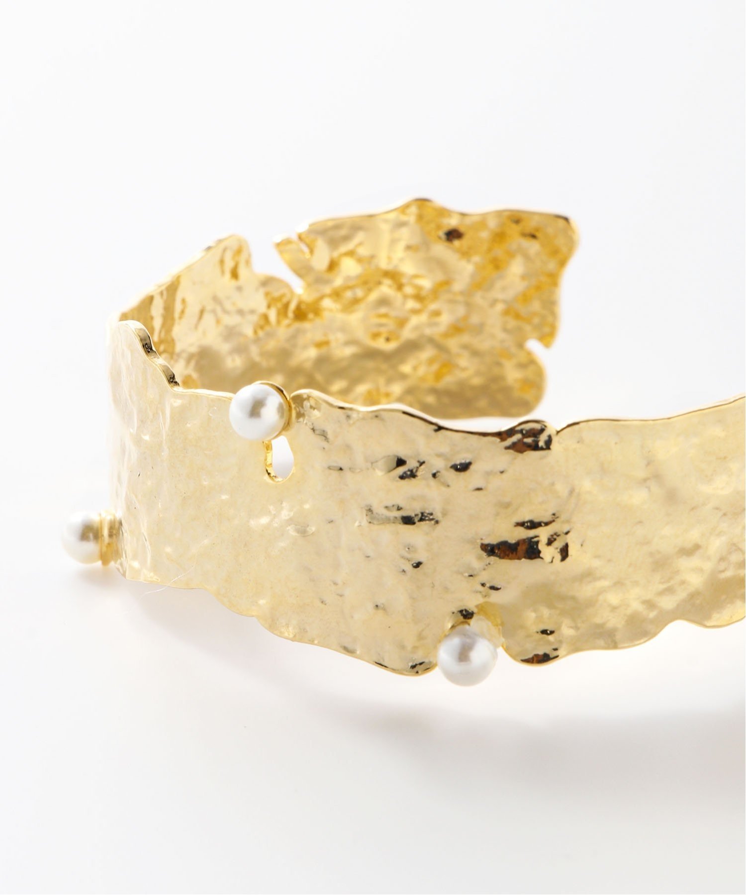 【SALE／20%OFF】Three Four Time Three Four Time/エンボス×メタルパールバングル スリーフォータイム アクセサリー・腕時計 ブレスレット・バングル ゴールド