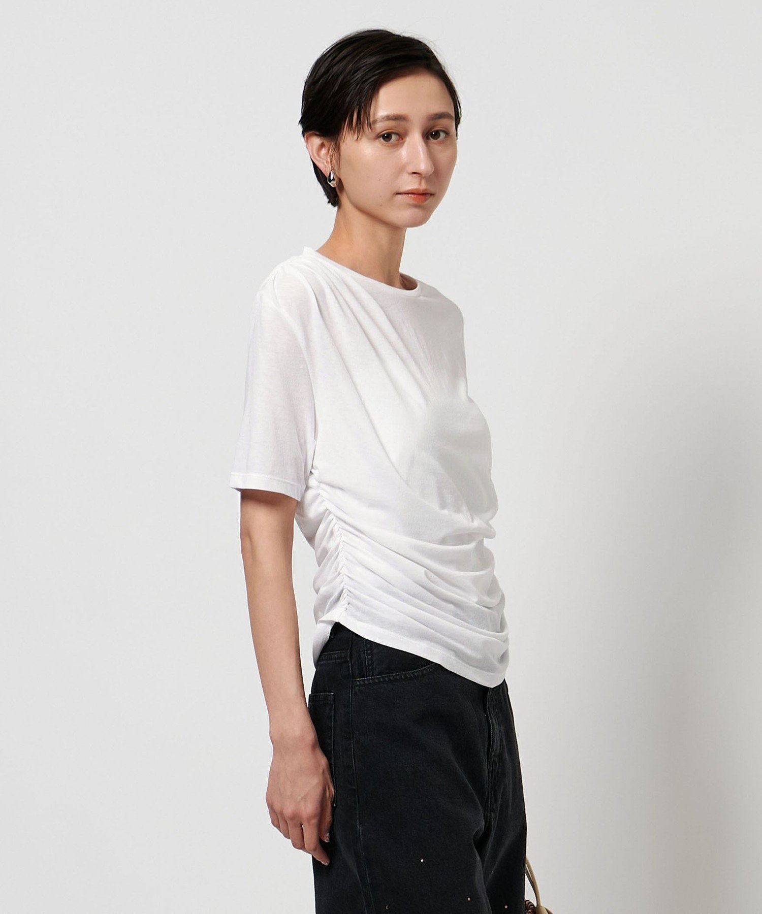 【SALE／30%OFF】UNITED ARROWS アシンメトリー ギャザー ショートスリーブカットソー ユナイテッドアローズ アウトレット トップス カットソー・Tシャツ ホワイト ブラウン ブラック【送料無料】