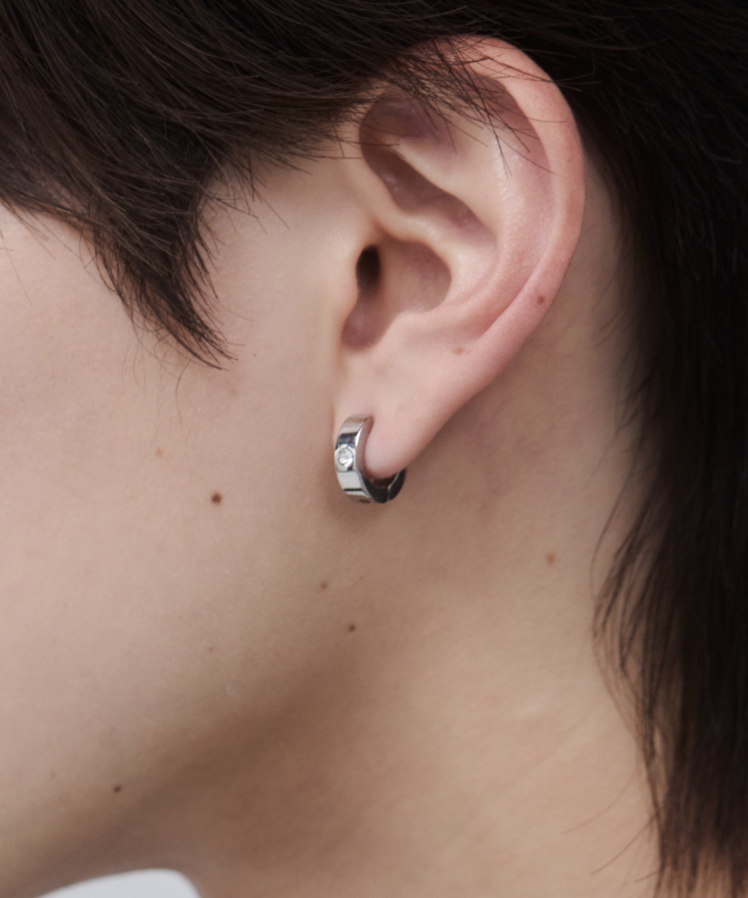 【SALE／20%OFF】WYZ 【 金属アレルギー対応 】ビジュー フープイヤリング(両耳用) シーテ アクセサリー・腕時計 イヤリング・イヤーカフ シルバー ブラック ゴールド