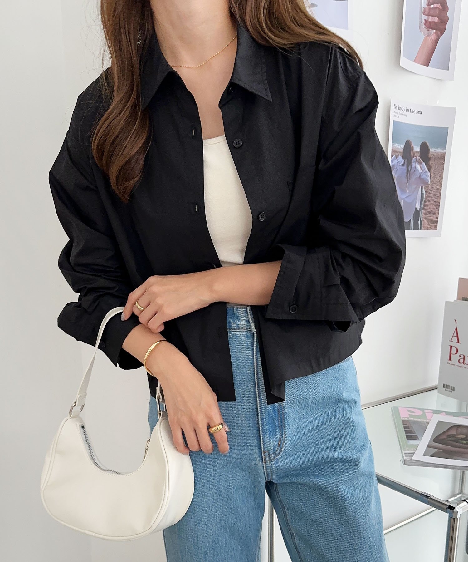 andme タイプライター クロップド丈 長袖 シャツ アンドミー トップス シャツ・ブラウス ホワイト ブル..