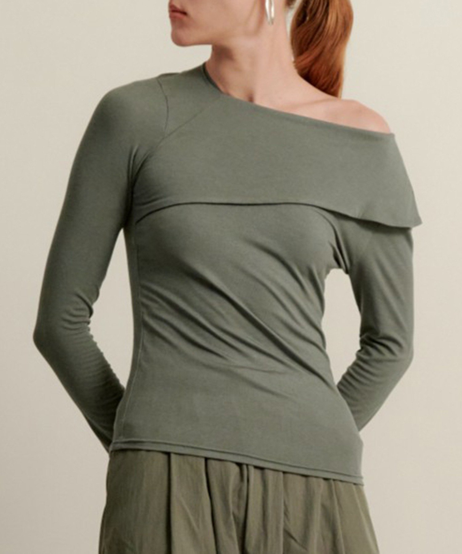 kiehtova kiehtova/asymmetry decorate tops/アシンメトリー デコルテ トップス KTWR40 セットアップセブン トップス カットソー・Tシャツ グリーン ブラック ブラウン