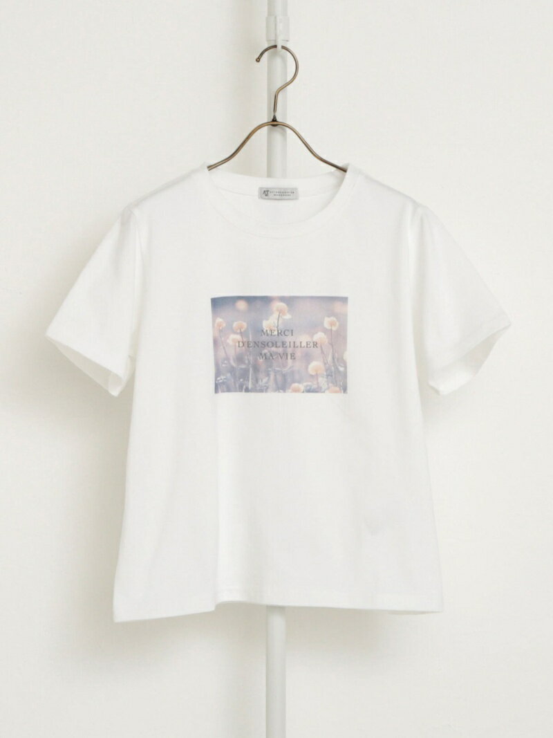 【SALE／50%OFF】Afternoon Tea LIVING フラワーガーデンフォトプリントTシャツ アフタヌーンティー・リビング トップス その他のトップス ホワイト ベージュ