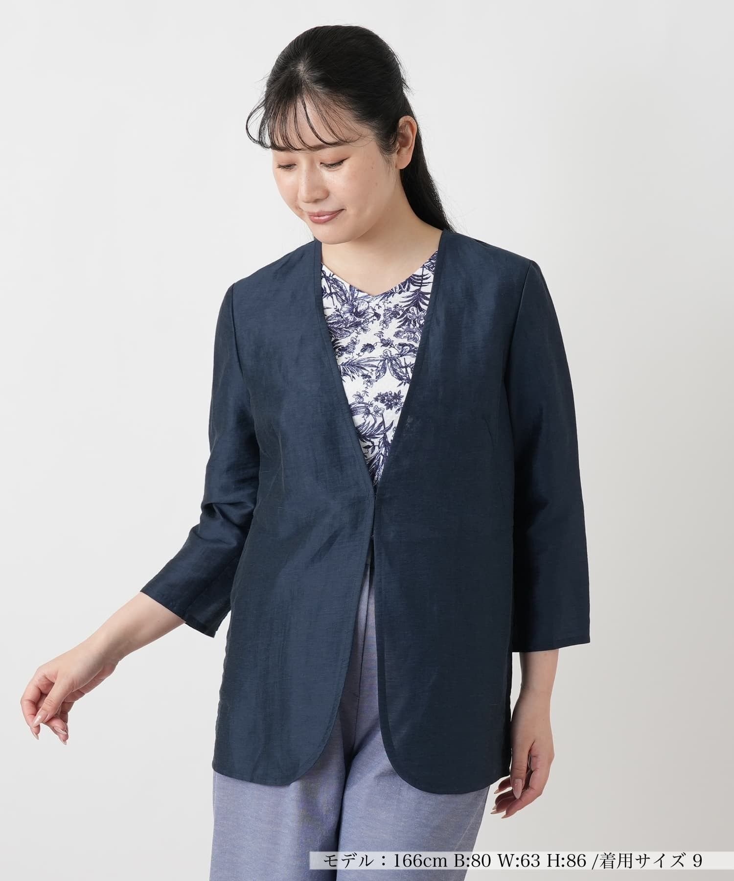 Leilian ノーカラーVネックジャケット【Leilian WHITE LABEL】 レリアン ジャケット・アウター テーラードジャケット・ブレザー ホワイト ネイビー
