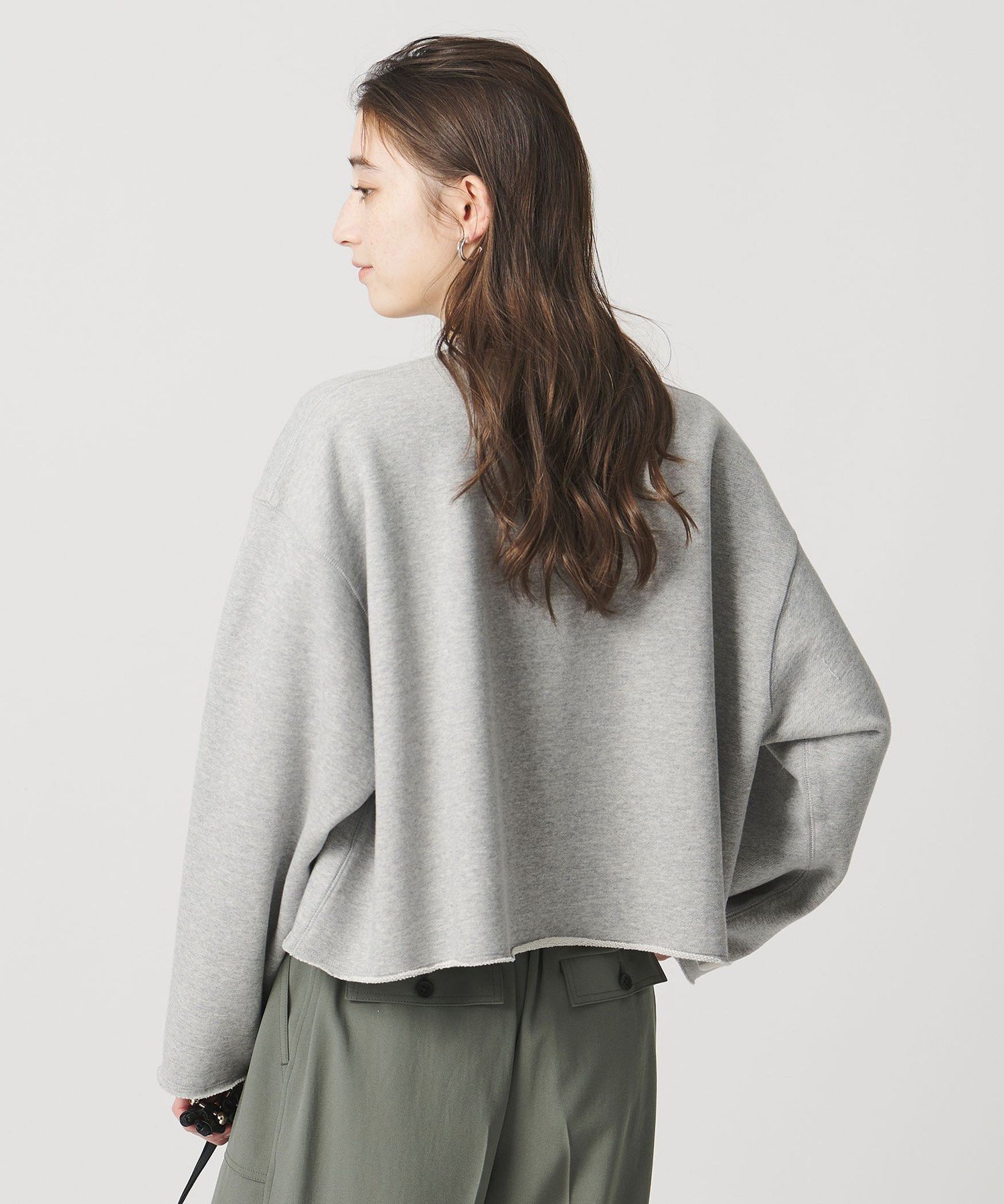 UNITED ARROWS ＜SACRA＞ヘムカット スウェット ユナイテッドアローズ トップス スウェット・トレーナー グレー ホワイト【送料無料】