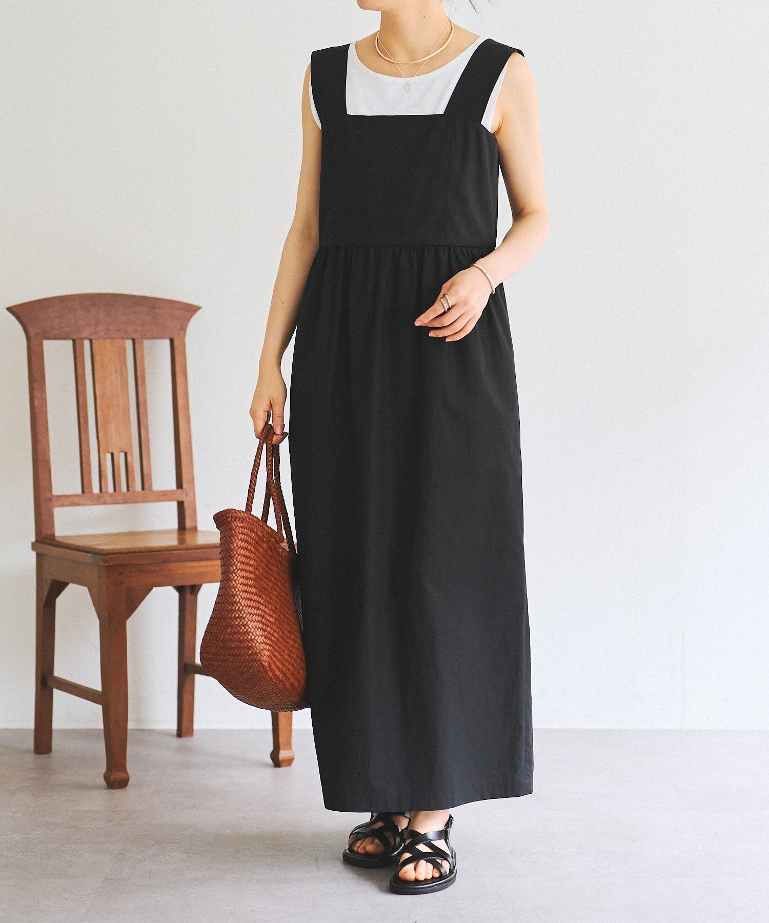 【SALE／5%OFF】BEARDSLEY 後ろ釦ワンピース ビアズリー ワンピース・ドレス その他のワンピース・ドレス ブラック【送料無料】