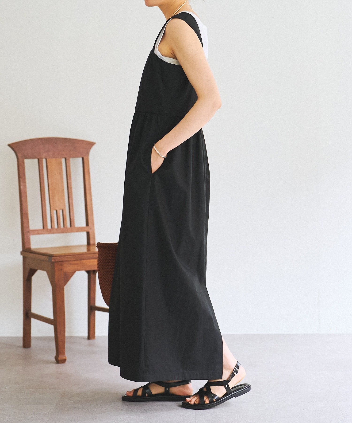 【SALE／5%OFF】BEARDSLEY 後ろ釦ワンピース ビアズリー ワンピース・ドレス その他のワンピース・ドレス ブラック【送料無料】