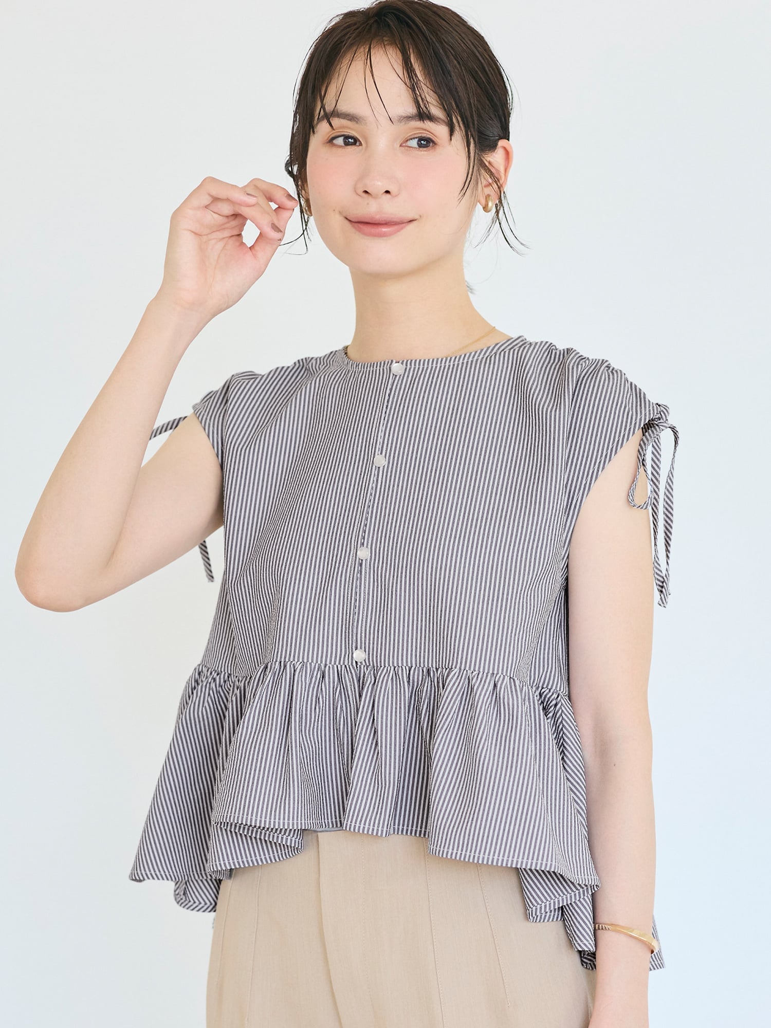 coca 【速乾】サッカーギャザーブラウス【伊藤千晃様着用】 コカ トップス シャツ・ブラウス ブルー ブラック