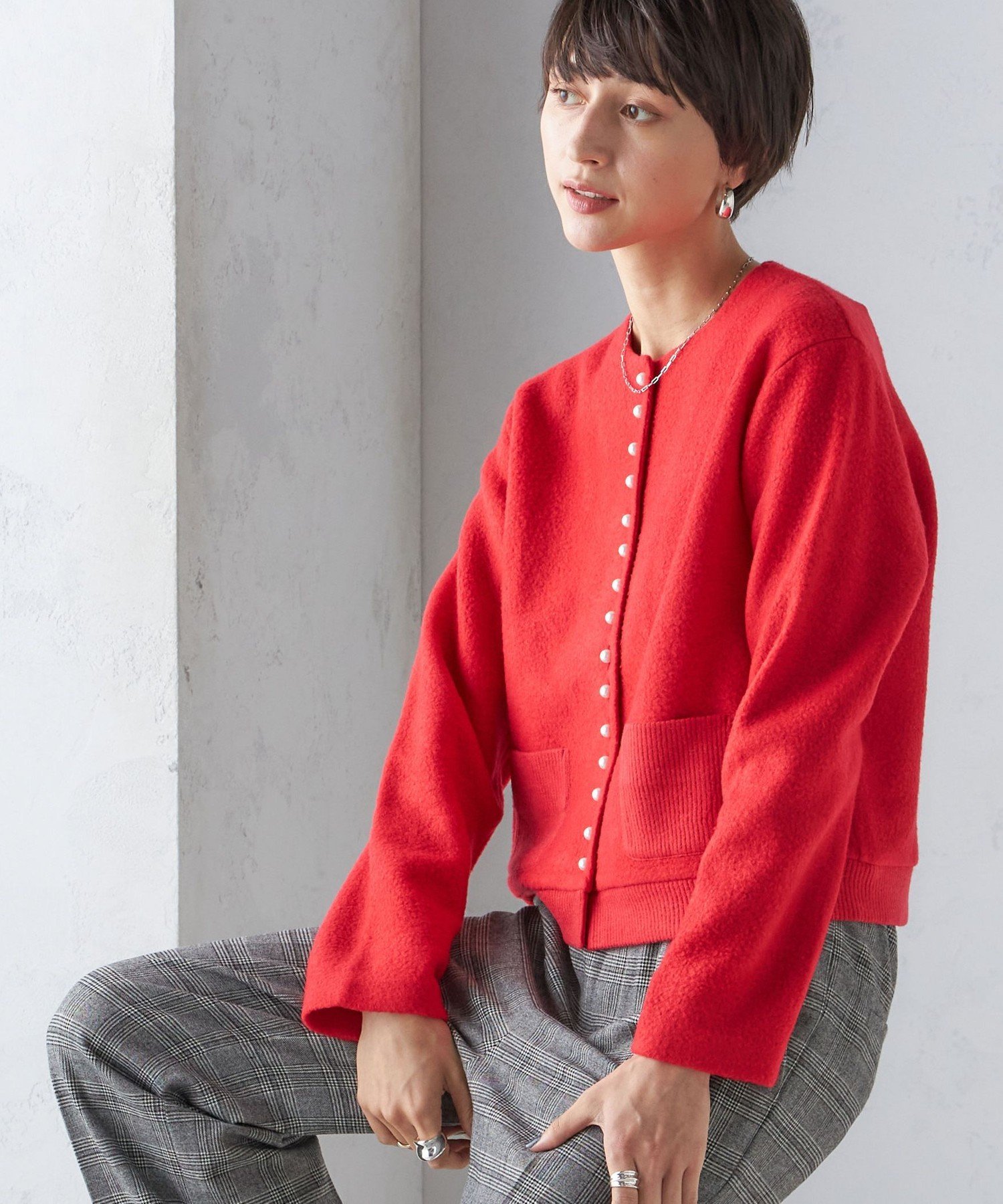 SHIPS WOMEN 《一部追加予約》＜手洗い可能＞パール モチーフ ボタン ジャッカル カーディガン シップス トップス カーディガン シルバー ベージュ ブルー ネイビー レッド ピンク【送料無料】のサムネイル