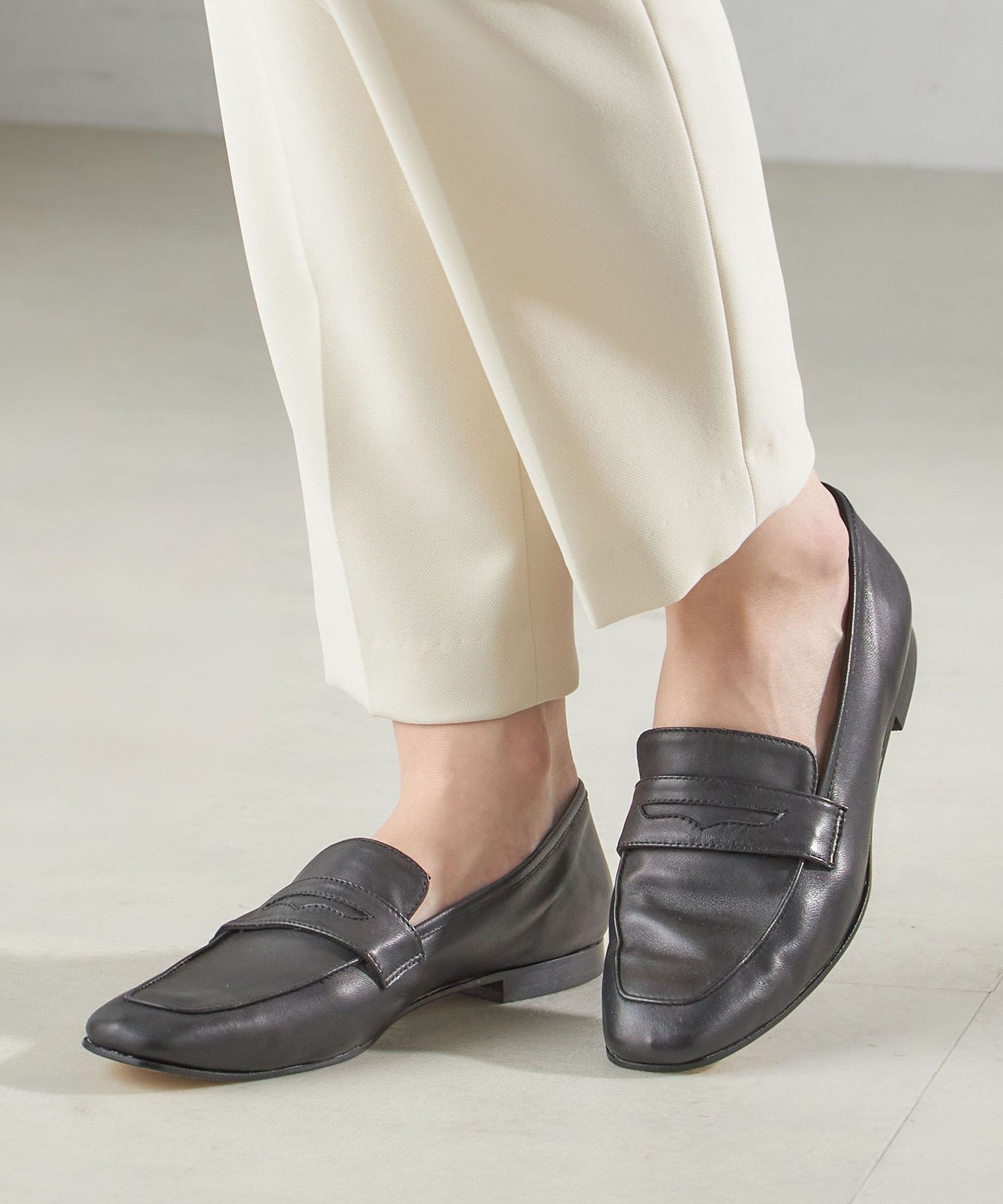 【SALE／50%OFF】SHIPS WOMEN PASCUCCI:SOFT LOAFFER シップス シューズ・靴 ローファー ブラック ホワイト【送料無料】