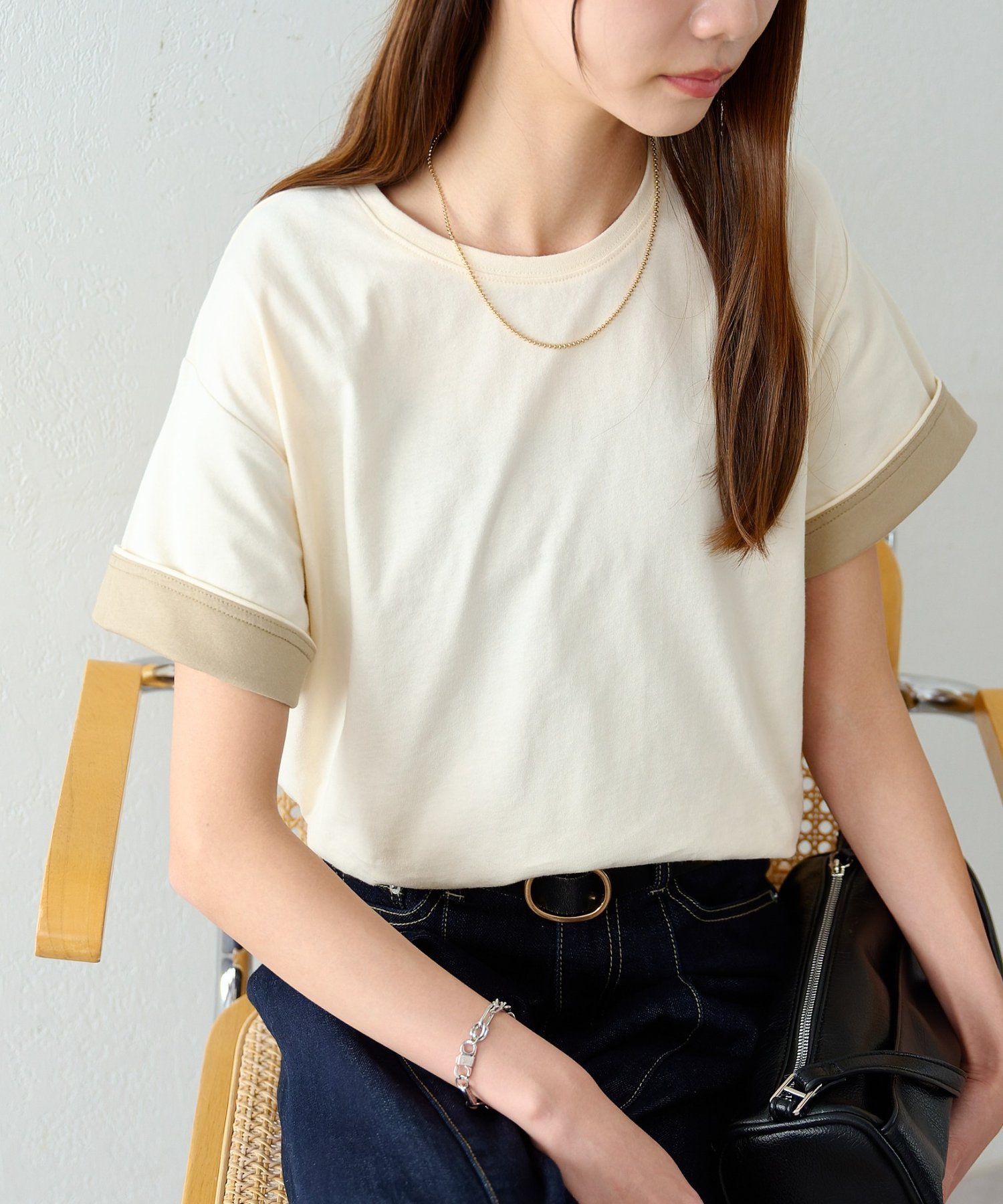 【WEB限定 】袖バイカラークルーネックTシャツ ディスコート トップス カットソー・Tシャツ ホワイト グレー