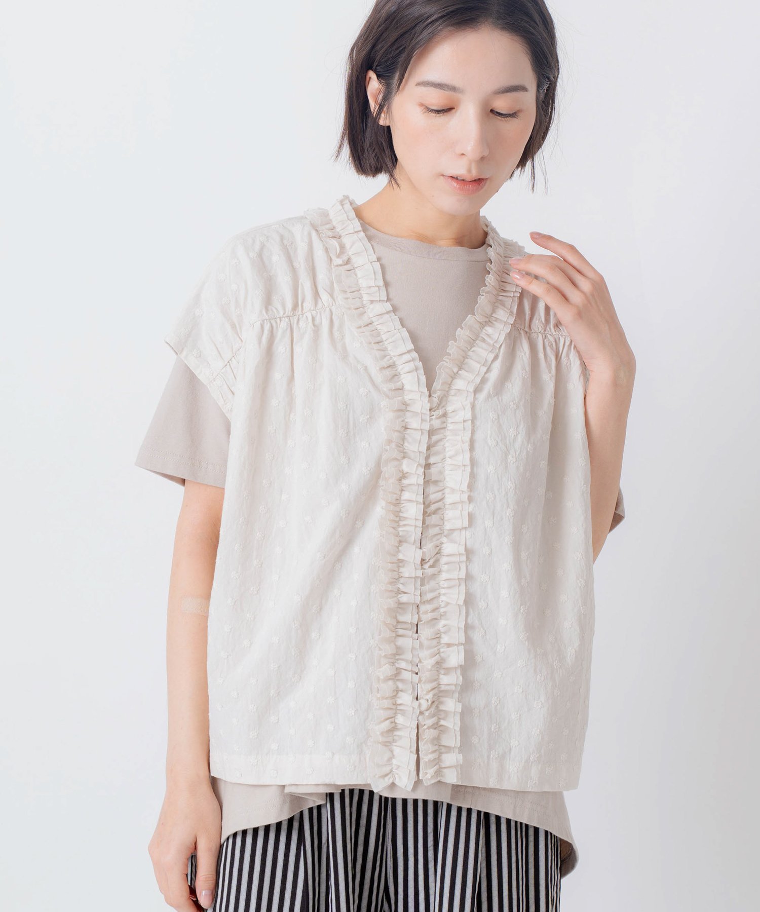 KELEN 「KELEN / ケレン」前後2WAY刺繍コットントップス ビーアパートメント トップス シャツ・ブラウス ブラック ホワイト