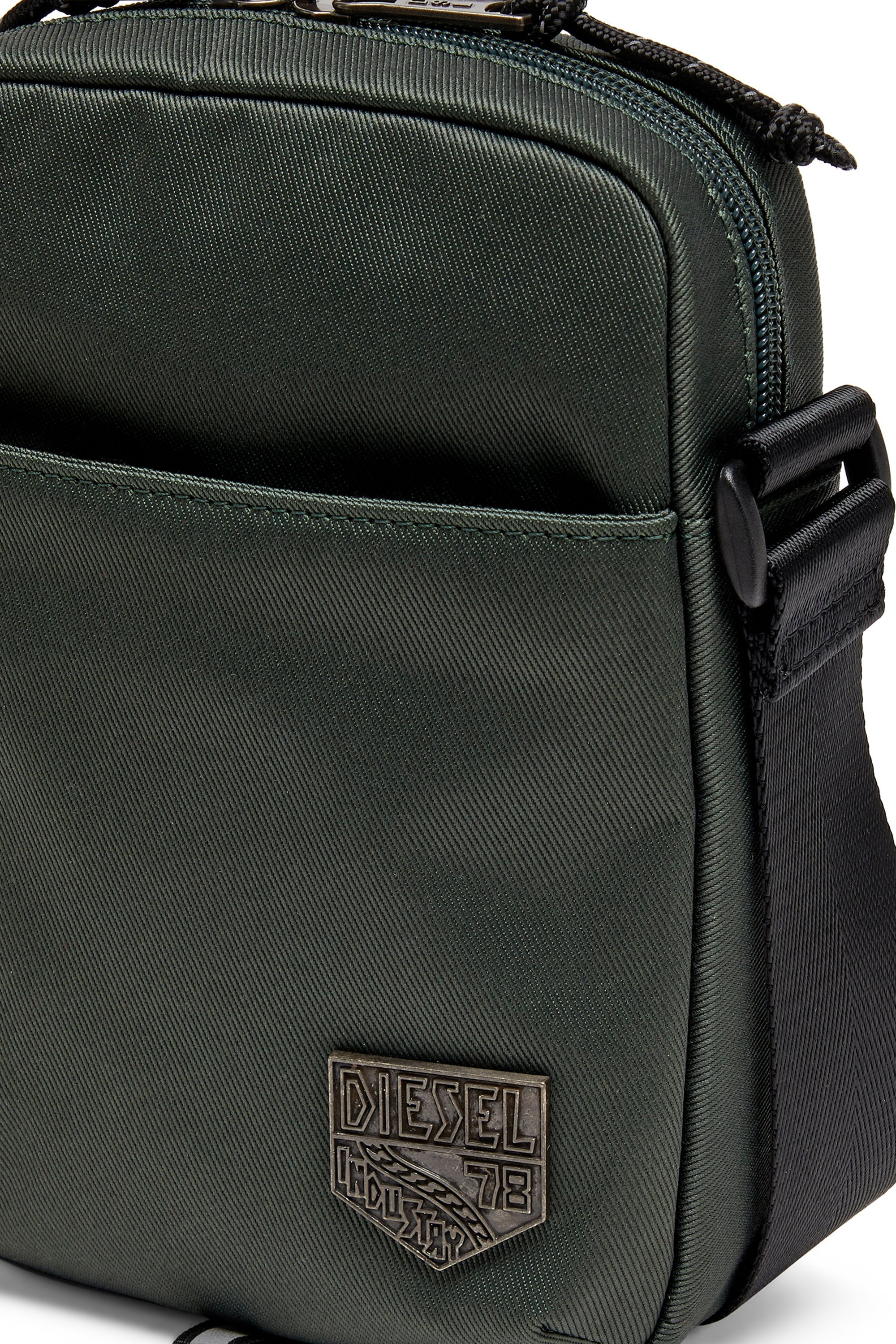 メンズ クロスボディバッグ D-PACK CROSSBODY X ディーゼル バッグ ボディバッグ・ウエストポーチ グリーン