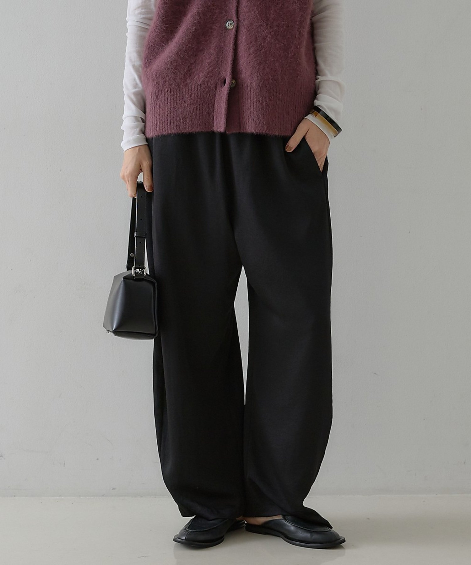 qualite ジョーゼットサテンワイドパンツ【予約】 カリテ パンツ その他のパンツ ブラック イエロー ベージュ