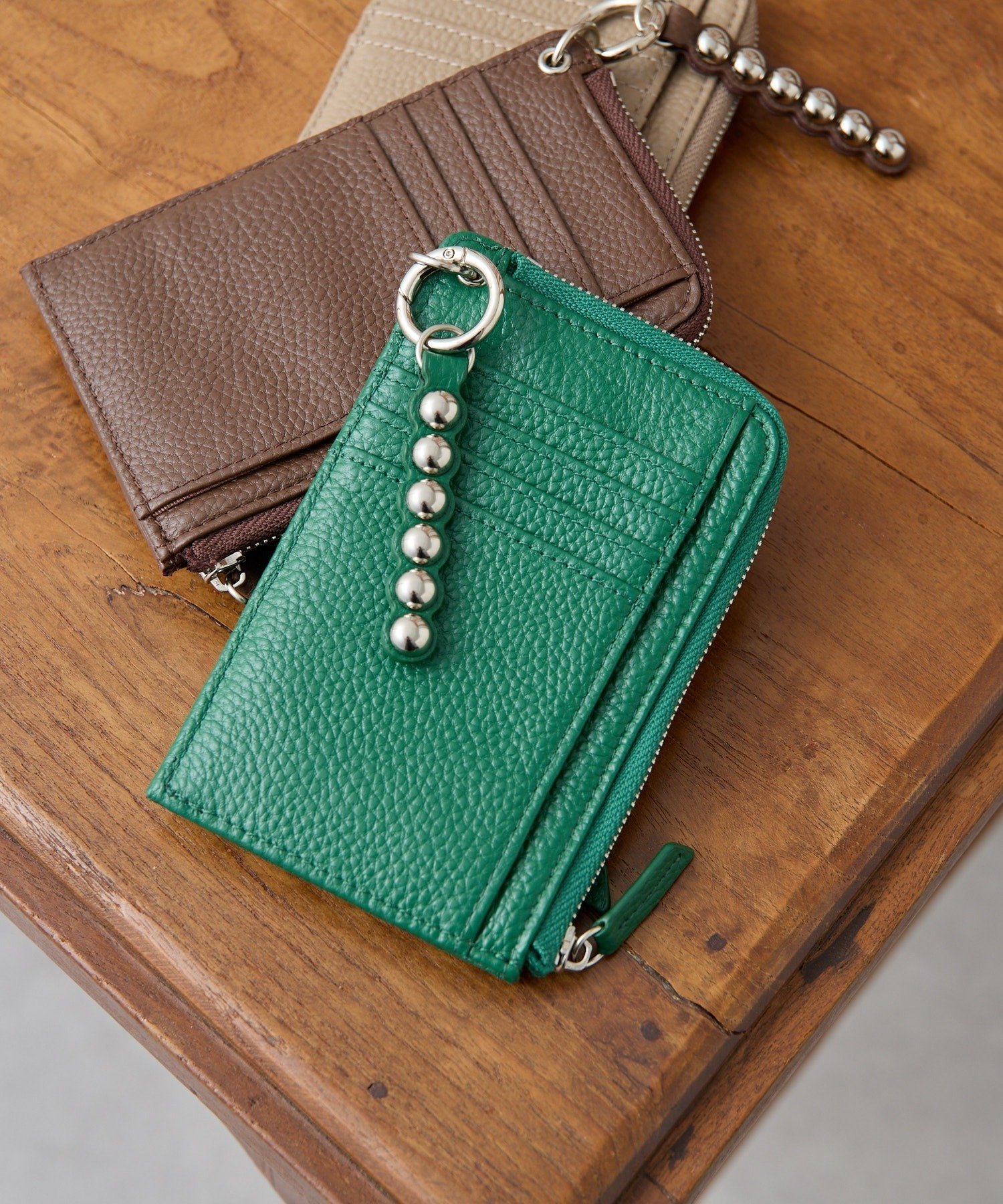 ear PAPILLONNER 【インフルエンサーほし企画】本革スタッズフラグメントケース イア パピヨネ 財布・ポーチ・ケース 財布 ネイビー シルバー ブラウン グリーン ブラック【送料無料】