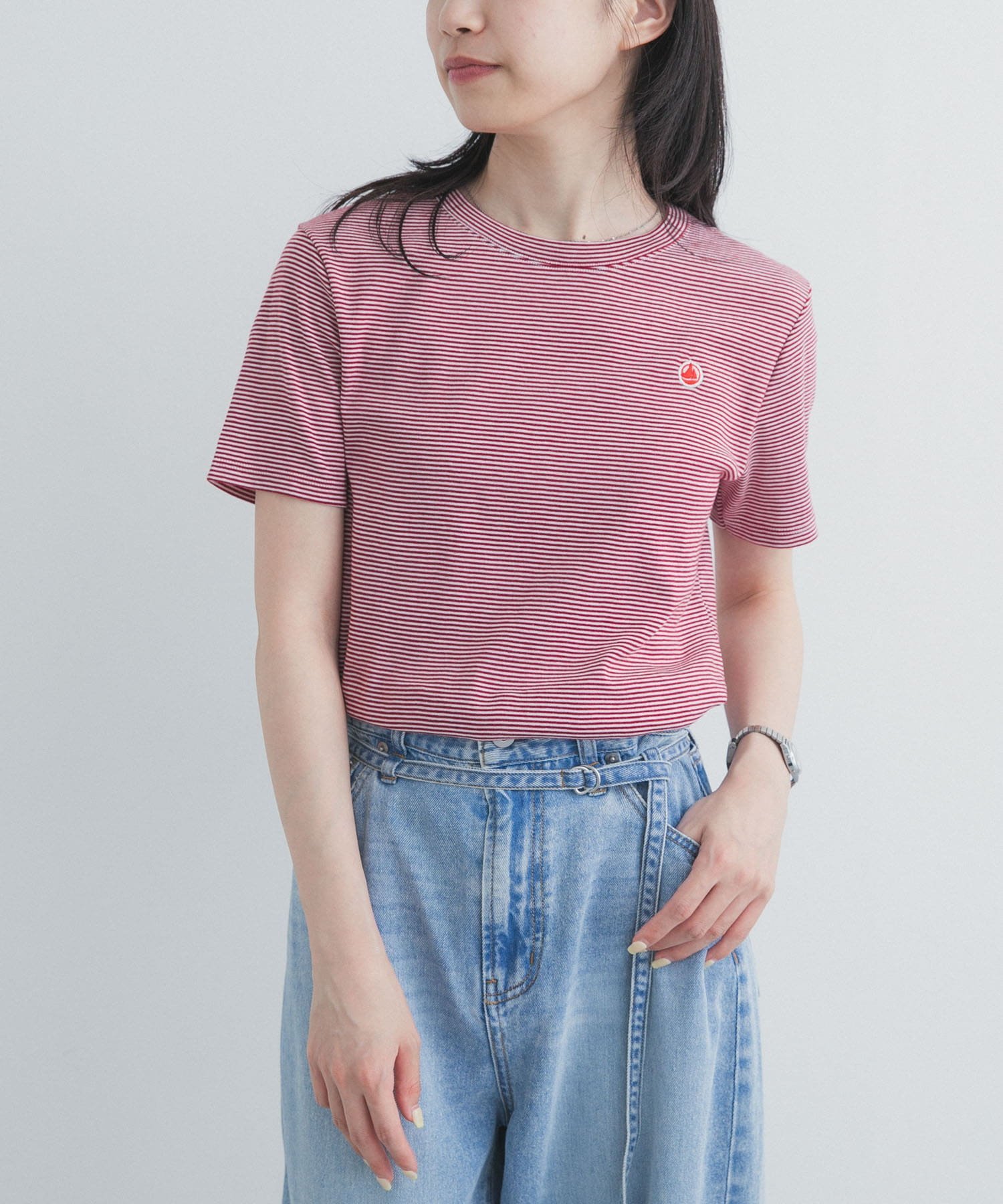『別注』PETIT BATEAU×DOORS EMBROIDERYT-SHIRTS ST2 アーバンリサーチドアーズ トップス カットソー・Tシャツ レッド