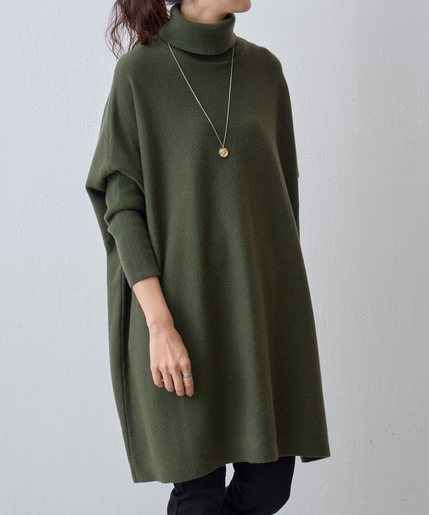 BEARDSLEY ビッグニットタートル(ロング) ビアズリー トップス ニット カーキ グレー ブラック【送料無料】のサムネイル