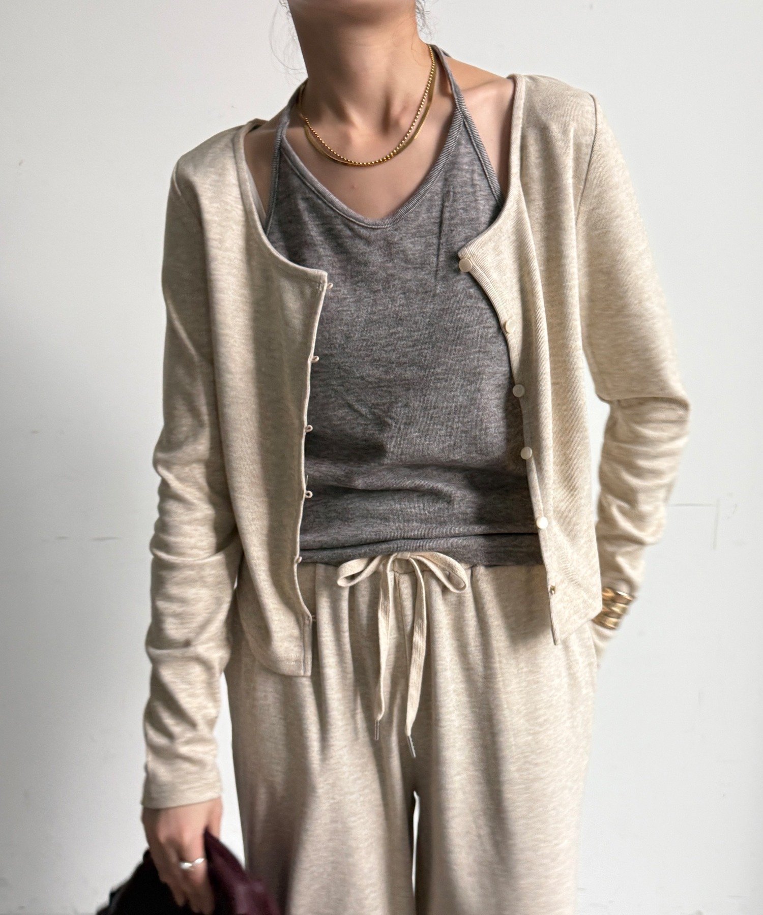 【WEB限定/セット着用可能】カシミアタッチスムースレイヤード風カーディガン ドゥドゥ トップス カットソー・Tシャツ グレー ベージュ ブラック