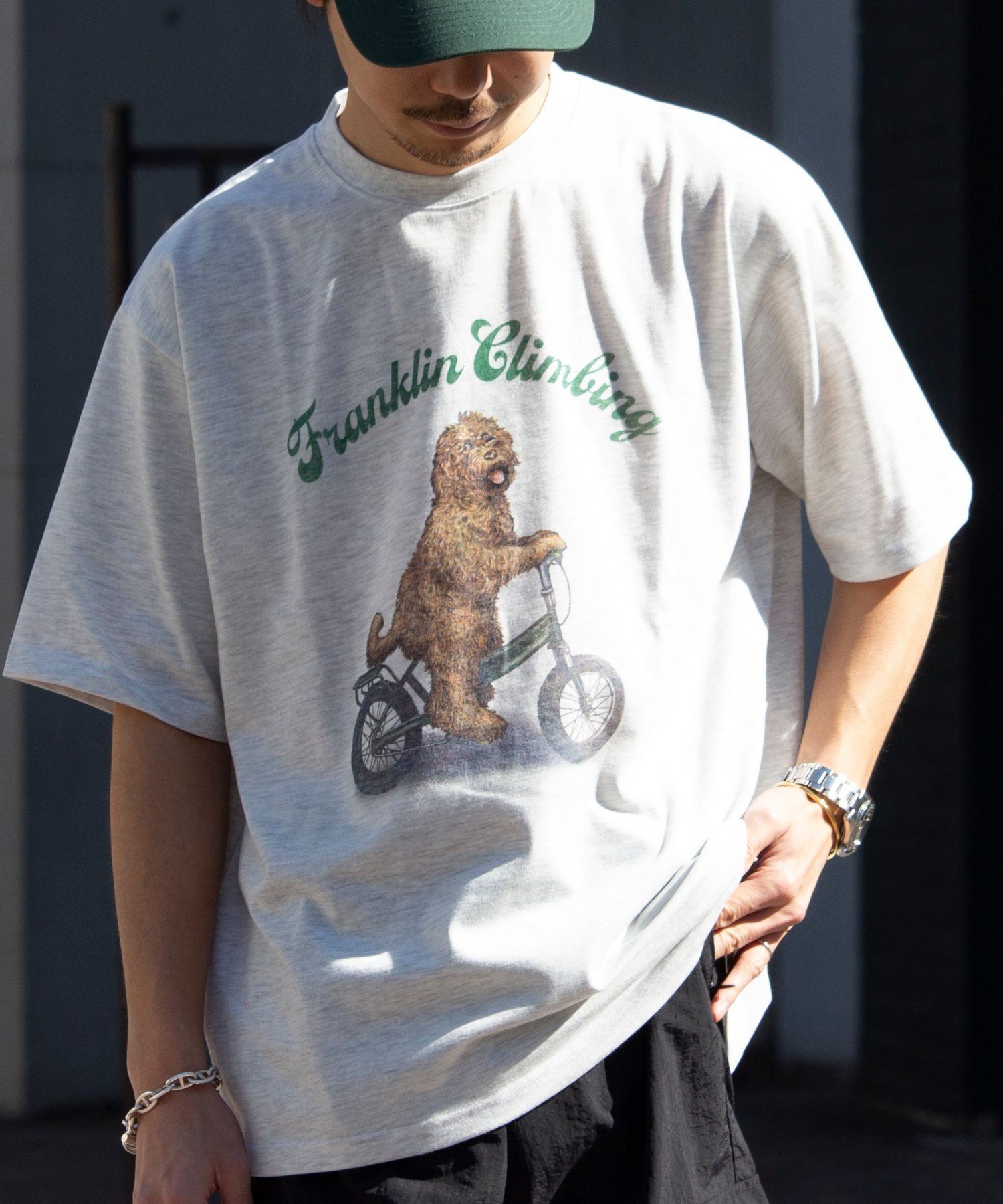 GLOSTER 【Franklin Climbing/フランクリンクライミング】ラブラドゥールドッグ&e-BIKEグラフィック プリントTシャツ フレディ アンド グロスター トップス カットソー・Tシャツ グレー ホワイト ネイビー ブラック【送料無料】のサムネイル