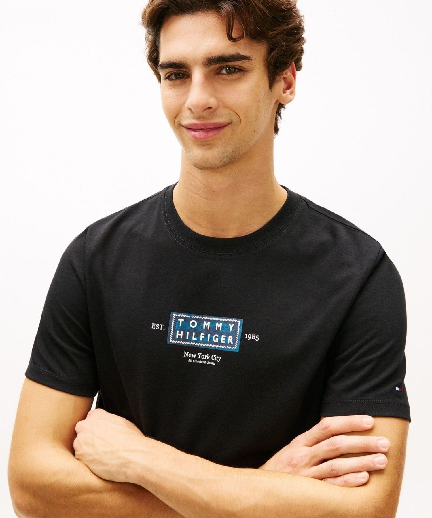 TOMMY HILFIGER ヘリテージラベルTシャツ 26SS トミーヒルフィガー トップス カットソー・Tシャツ ブラック ホワイト【送料無料】