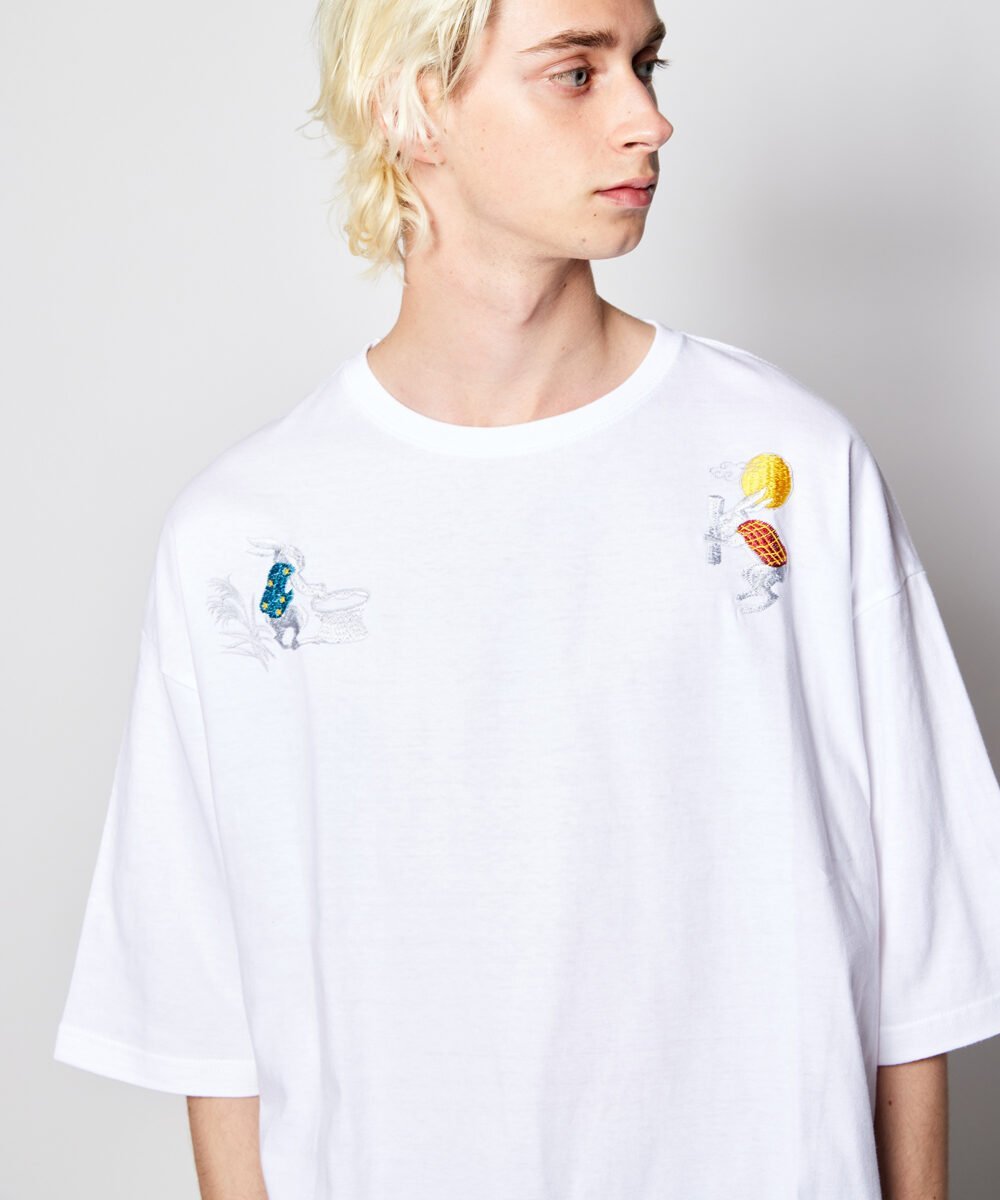 rehacer rehacer:The Moon viewing レアセル トップス カットソー・Tシャツ ブラック ホワイト ベージュ ネイビー