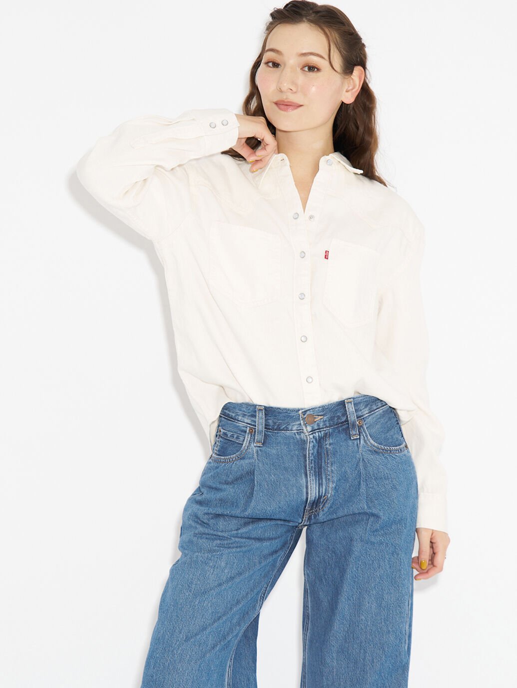 SALE30%OFFLevi's TEODORA 󥷥 ۥ磻 ECRU CREW ꡼Х ȥåץ åȡȥ졼ʡ̵