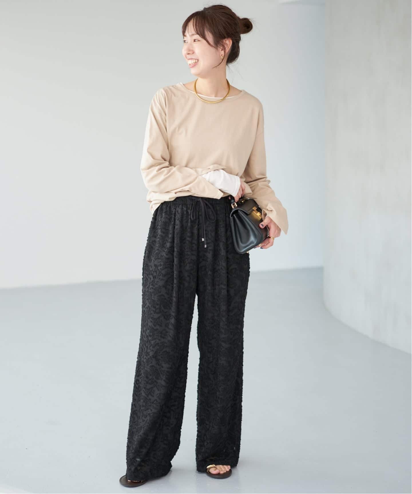 Spick & Span 《WEB限定》シアージャガードイージーパンツ スピックアンドスパン パンツ その他のパンツ ブラック ベージュ