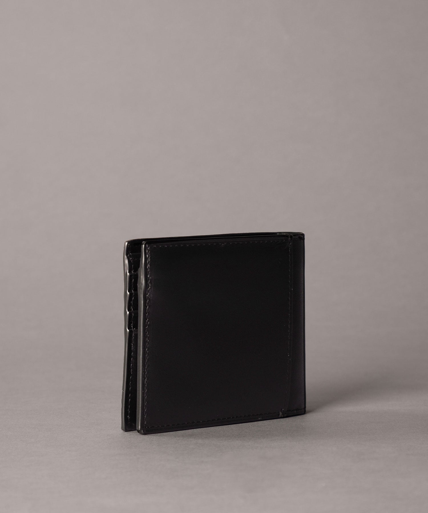 【SALE／50%OFF】Calvin Klein (M)【公式ショップ】 カルバンクライン カウレザー ハーフウォレット カルバン・クライン 財布・ポーチ・ケース 財布 ブラック【送料無料】