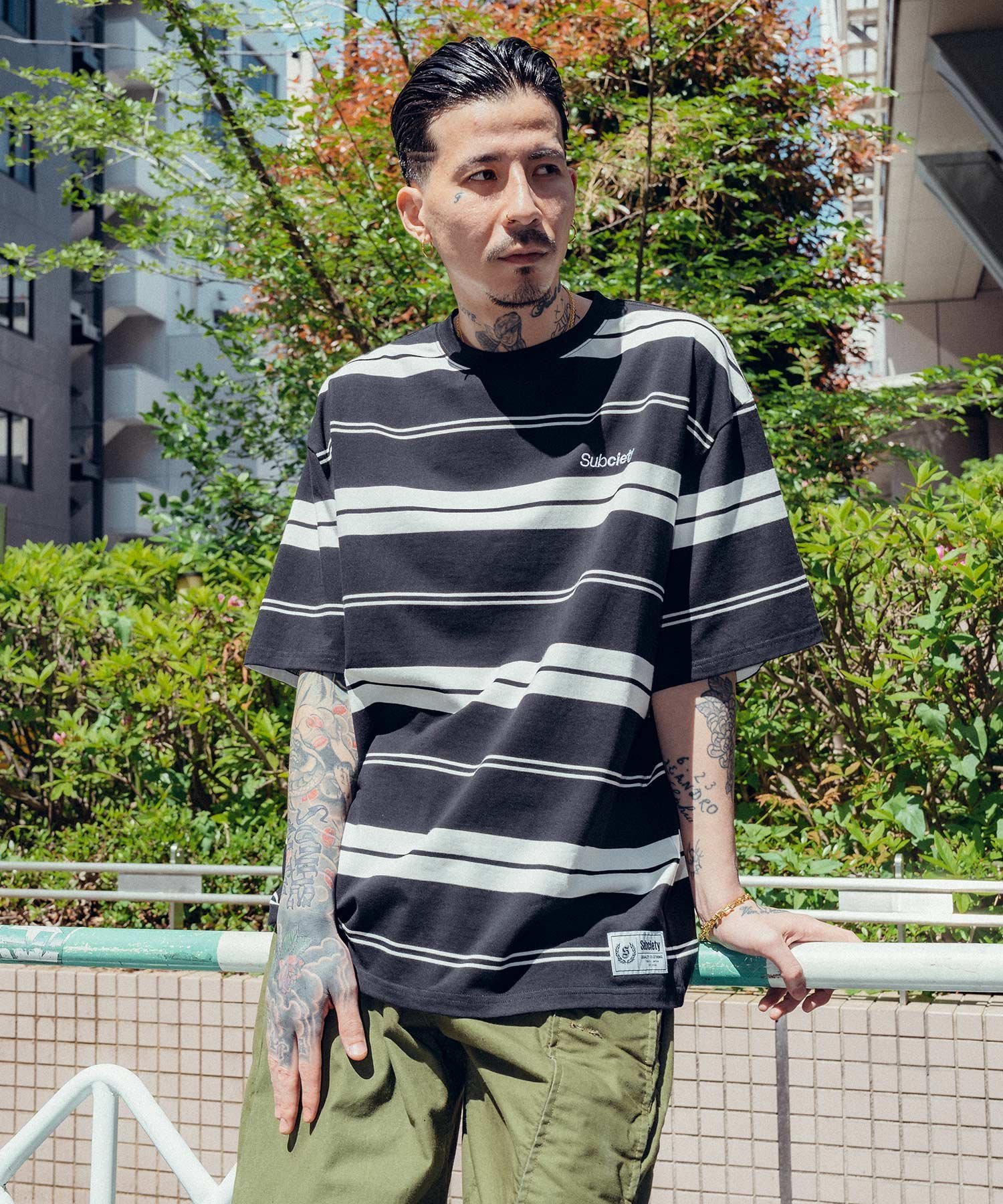 Subciety Border tee サブサエティ トップス カットソー・Tシャツ グレー パープル ブラック