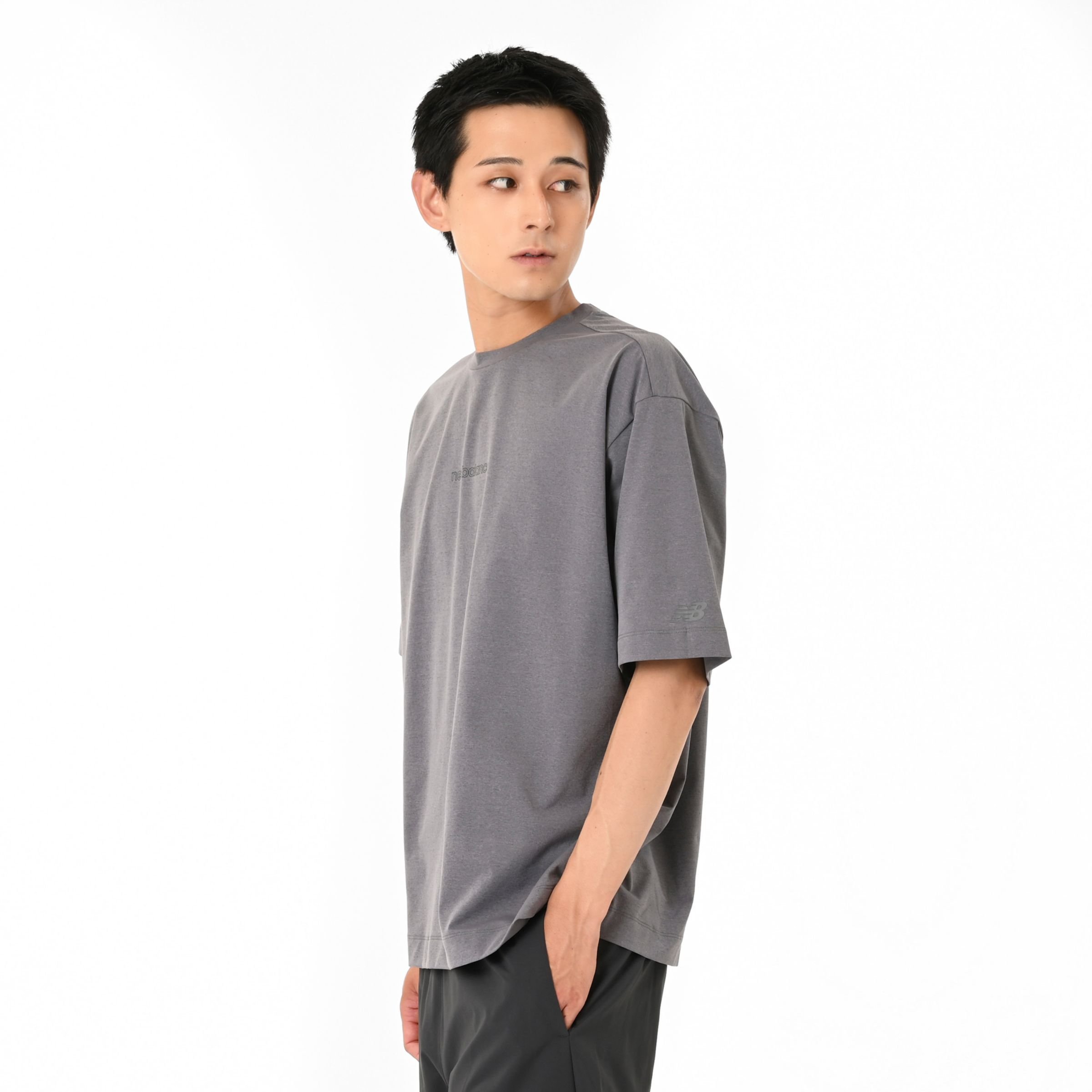 ファンクショナルリラックスフィットショートスリーブTシャツ ニューバランス トップス カットソー・Tシャツ