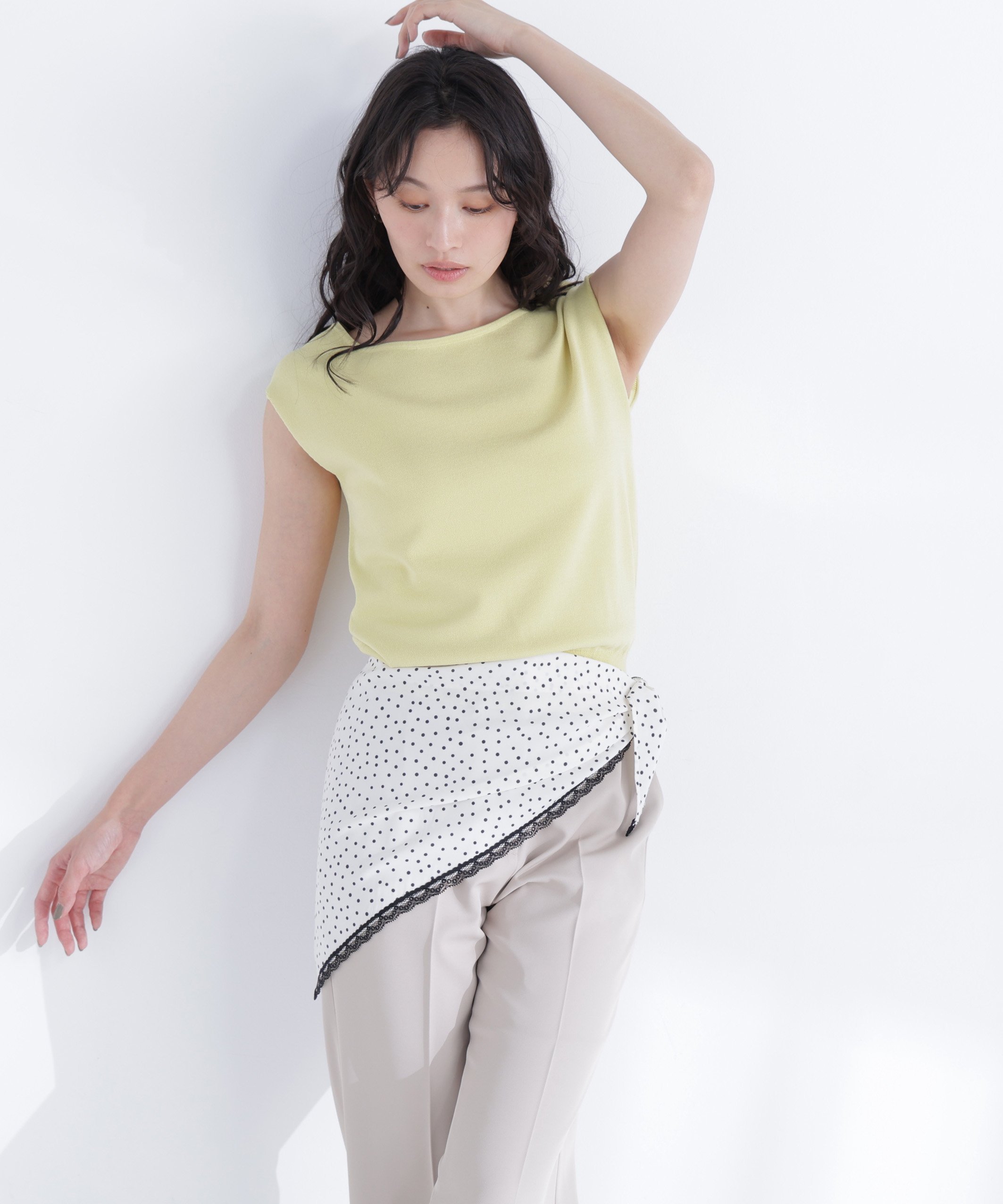 NATURAL BEAUTY BASIC ドットスカーフ付ニット ナチュラルビューティベーシック トップス ニット ホワイト ブラック イエロー