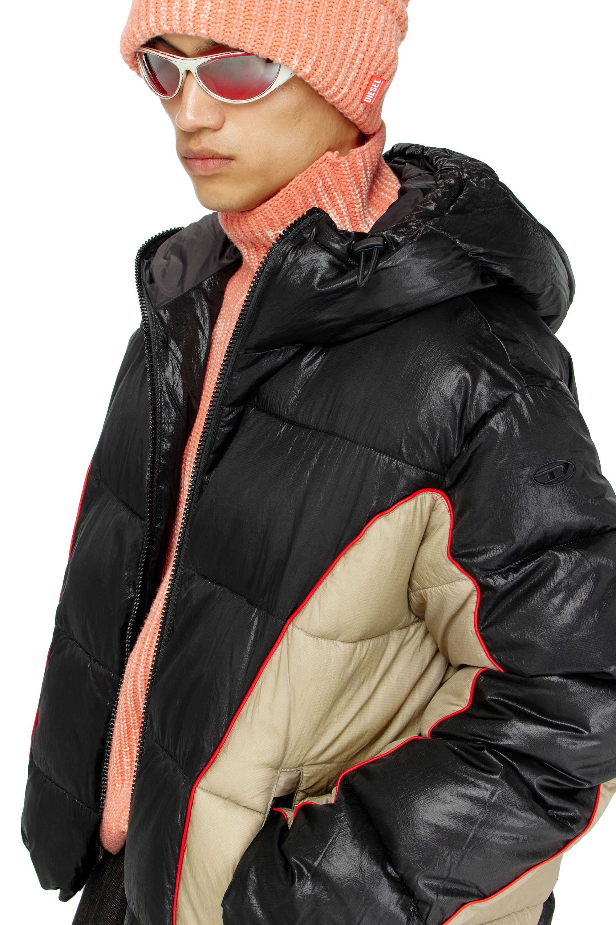 【SALE／40%OFF】DIESEL メンズ ウインタージャケット パファージャケット ディー...