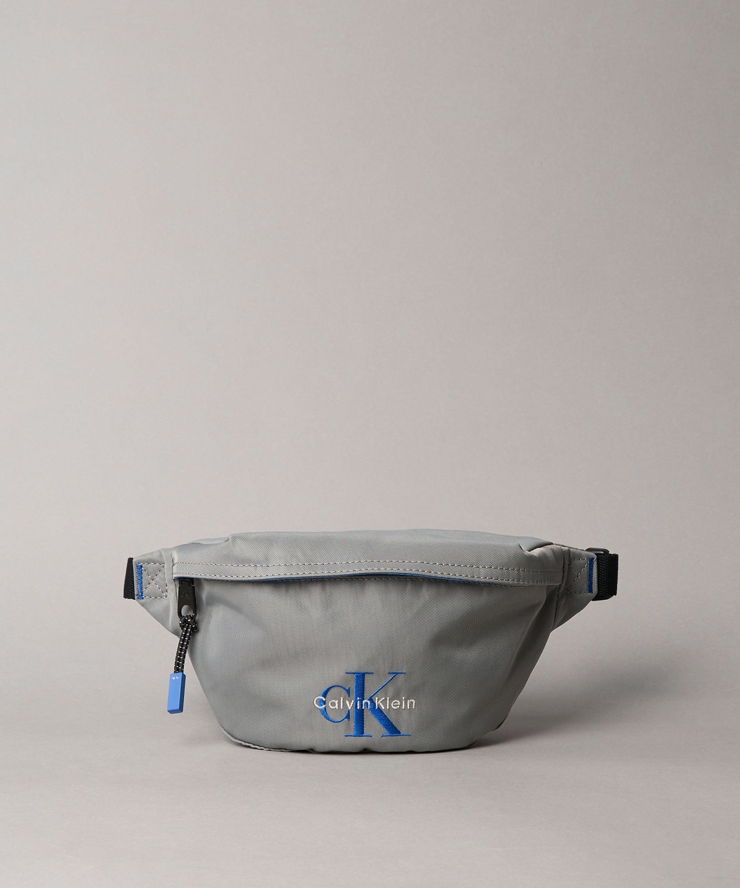 (M)【公式ショップ】 カルバンクライン クロスボディバッグ - ボールドロゴウエストバッグ Calvin Klein Jeans Accessory 4D3116G カルバン・クライン バッグ ボディバッグ・ウエストポーチ グレー